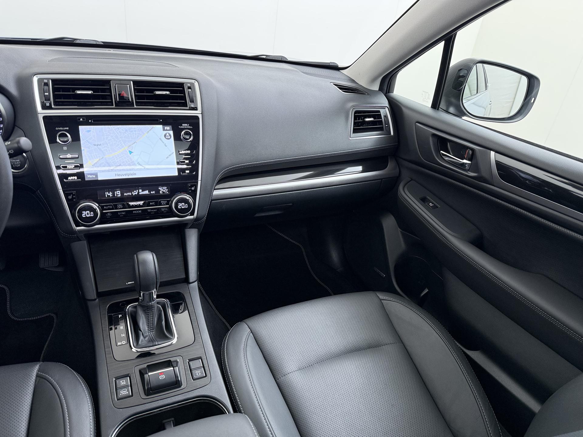 Subaru Outback 2.5i Premium 24
