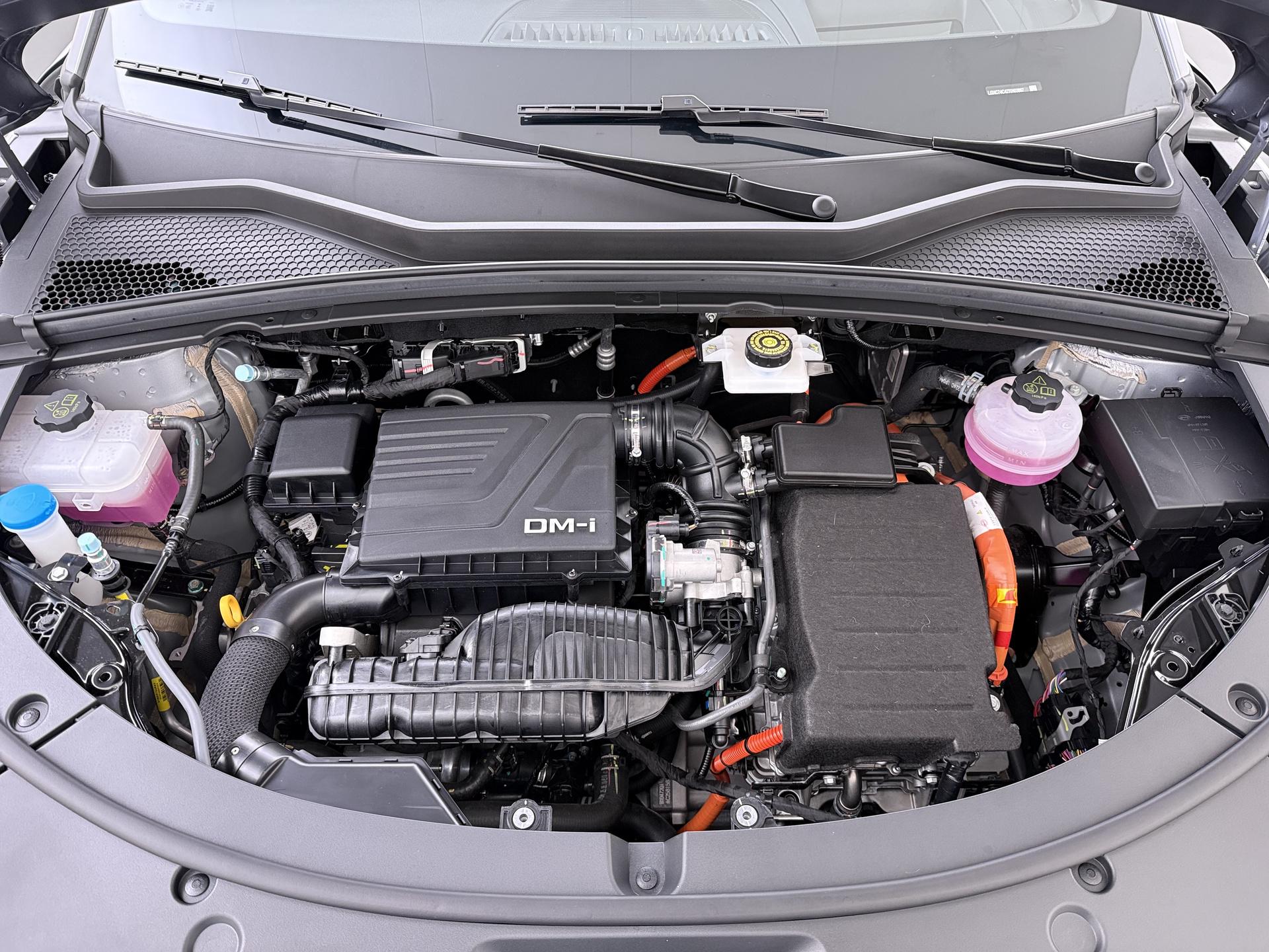 BYD SEAL U 1.5 DM-i FWD Boost 10