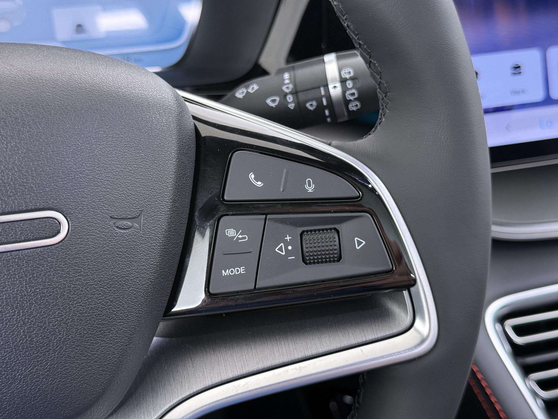 BYD SEAL U 1.5 DM-i FWD Boost 26