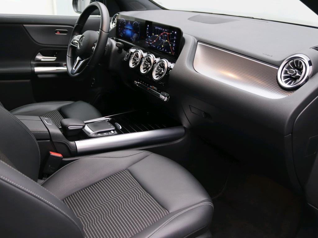 Mercedes-Benz EQA 250 Luxury Business Solution 67 kWh Accu 1