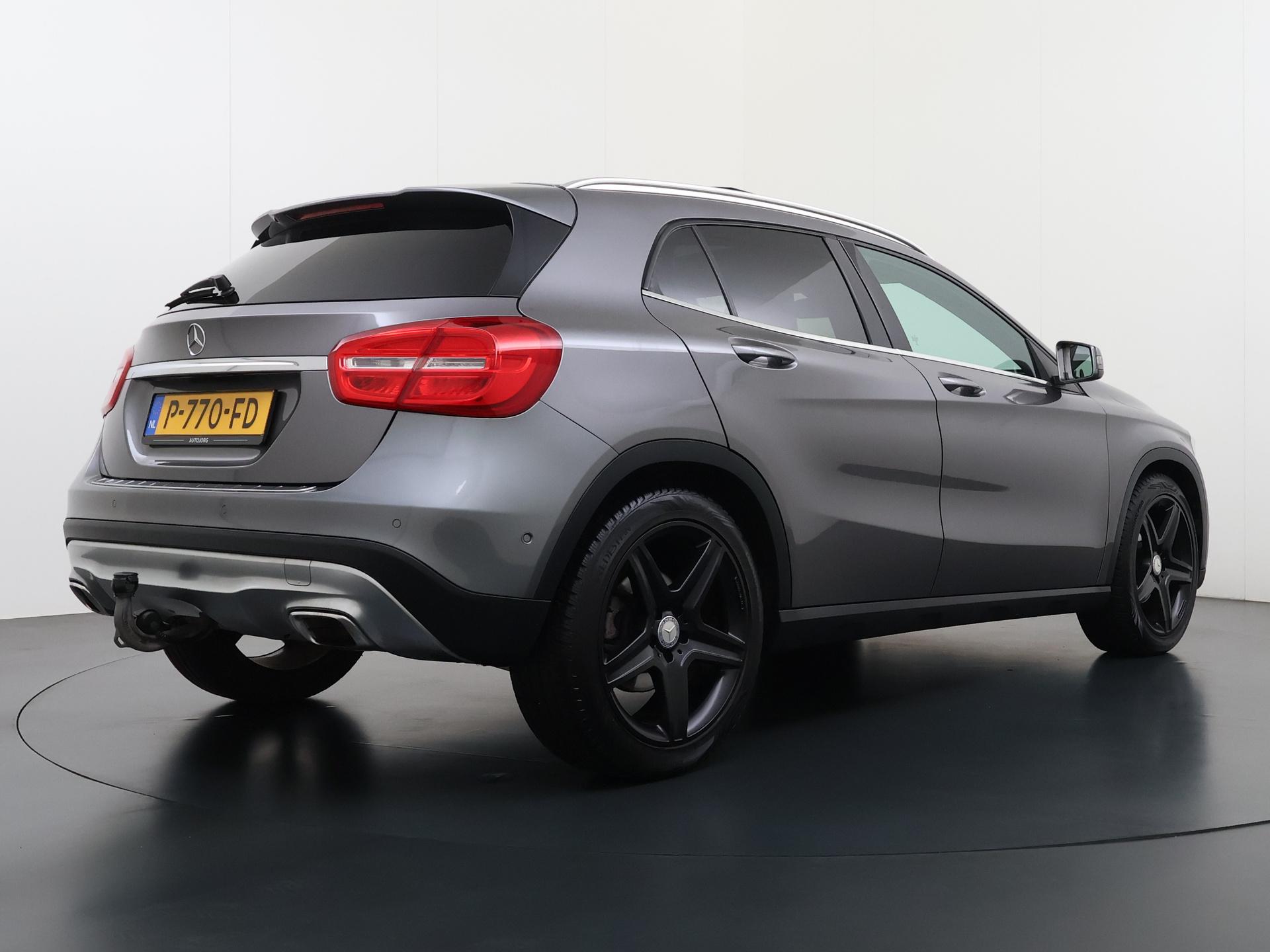 Mercedes-Benz GLA-klasse 200 Prestige 2