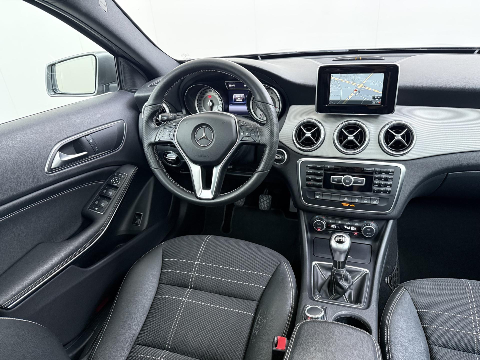 Mercedes-Benz GLA-klasse 200 Prestige 21