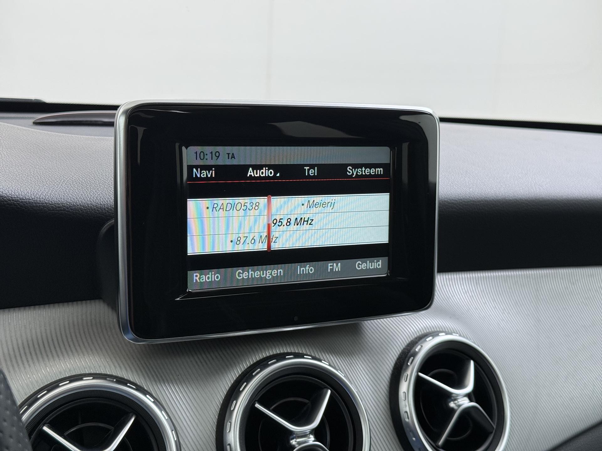 Mercedes-Benz GLA-klasse 200 Prestige 26