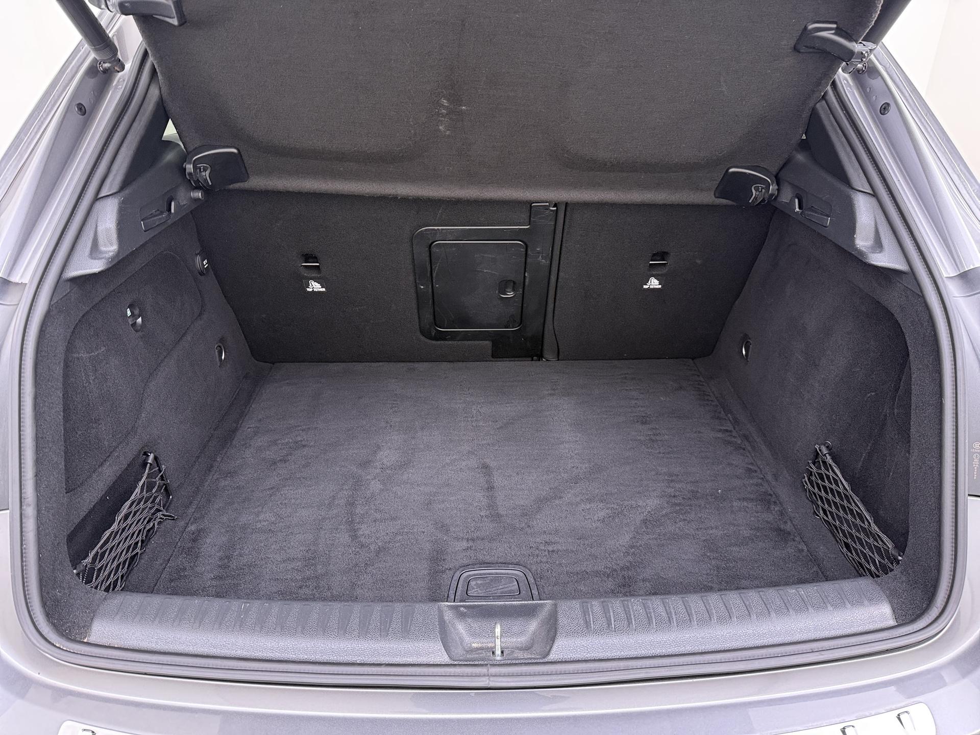 Mercedes-Benz GLA-klasse 200 Prestige 32