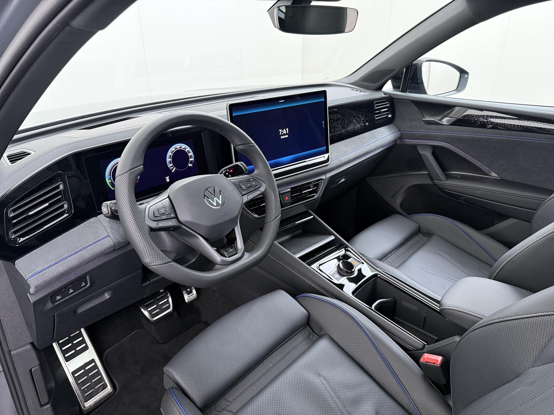 Volkswagen Tiguan 1.5 eTSI R-Line Edition 13