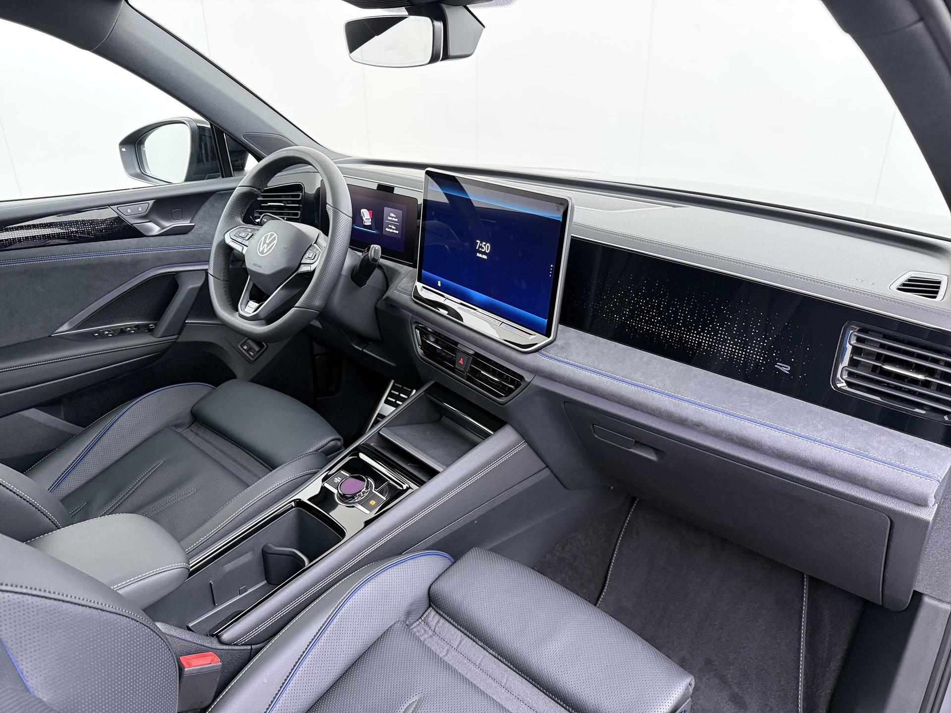 Volkswagen Tiguan 1.5 eTSI R-Line Edition 43