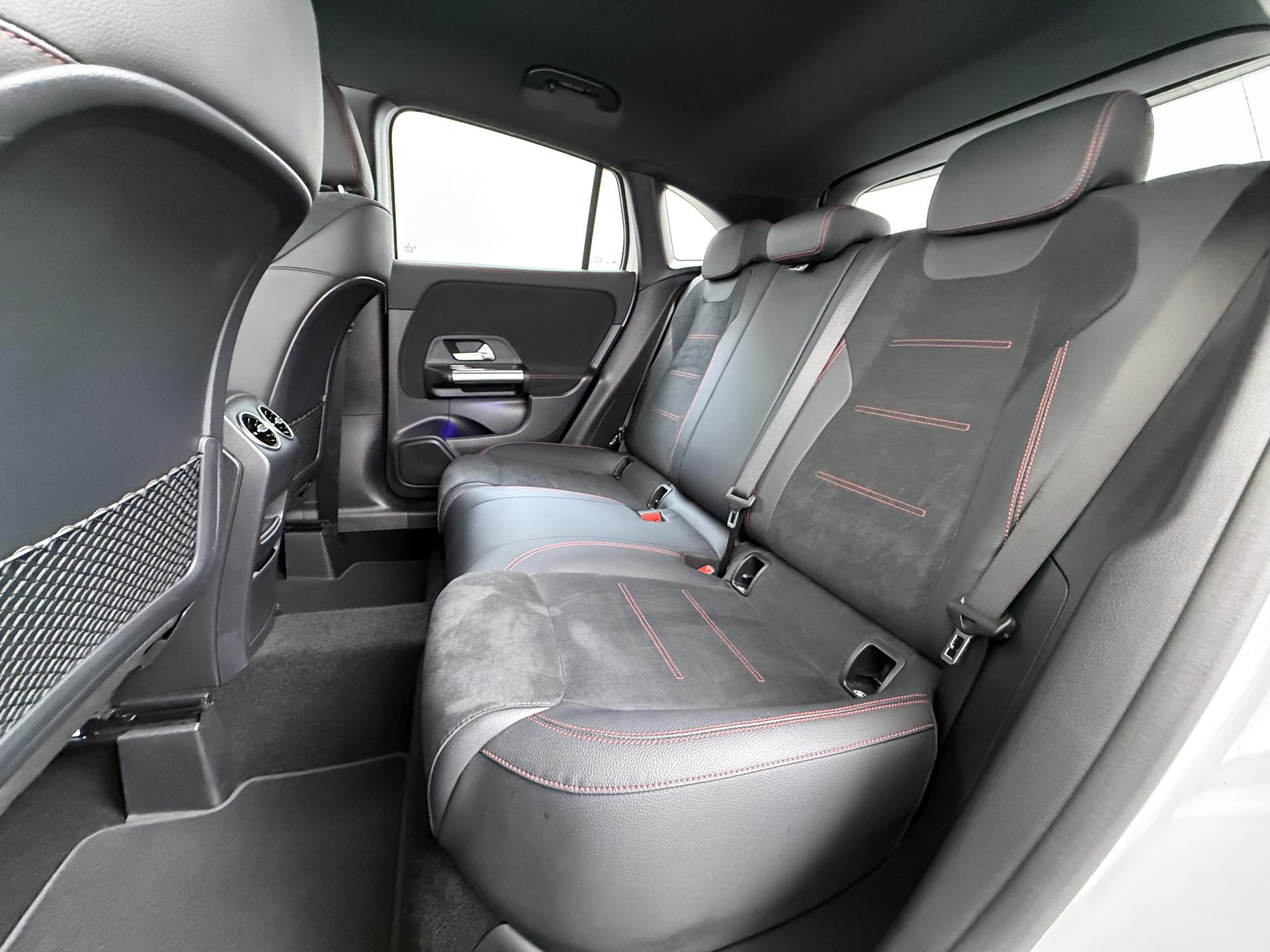 Mercedes-Benz GLA-klasse 250 e AMG Line 26