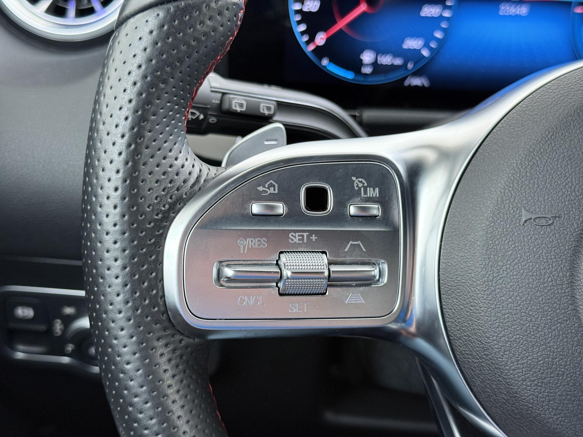Mercedes-Benz GLA-klasse 250 e AMG Line 33