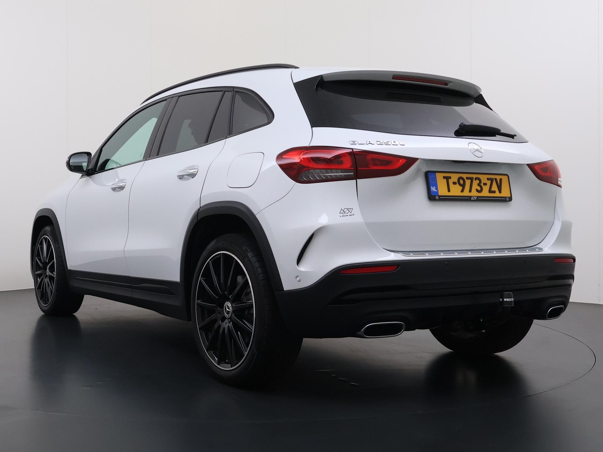 Mercedes-Benz GLA-klasse 250 e AMG Line 4