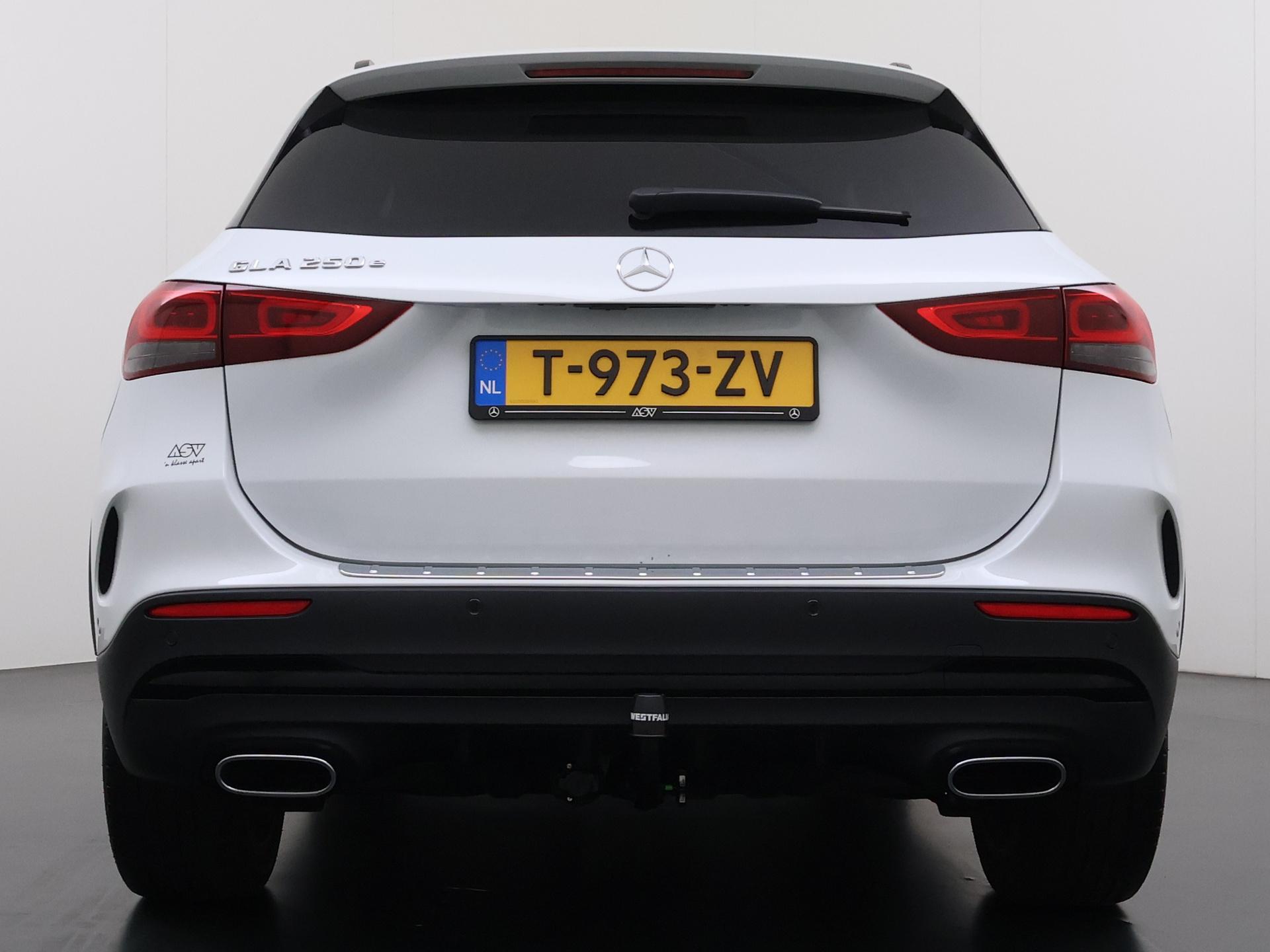 Mercedes-Benz GLA-klasse 250 e AMG Line 6