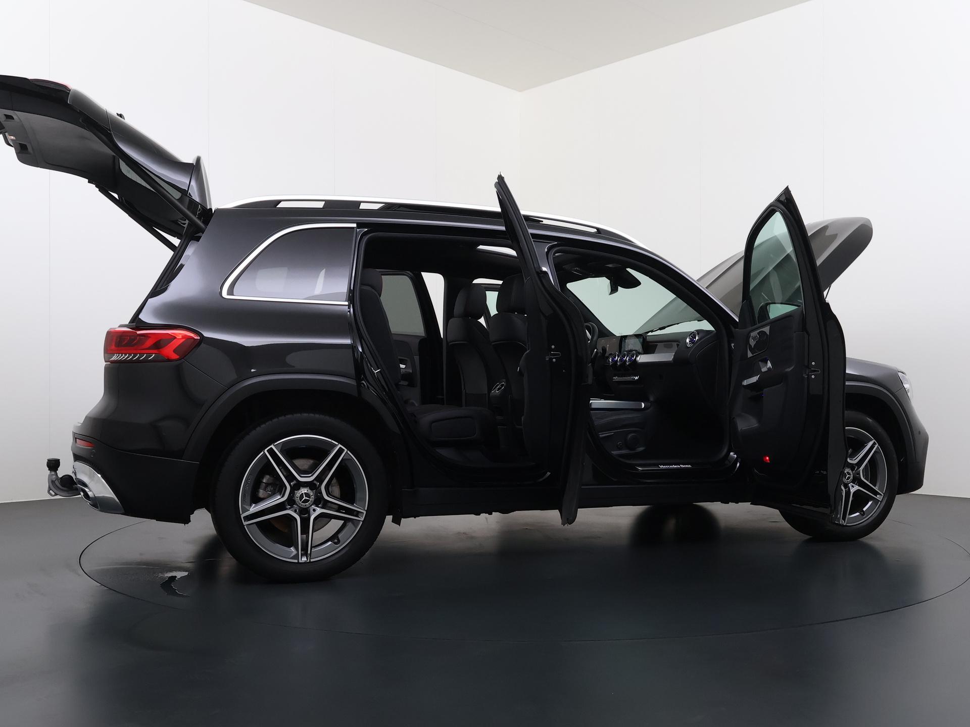 Mercedes-Benz GLB 200 AMG Line Premium 7-persoons 14