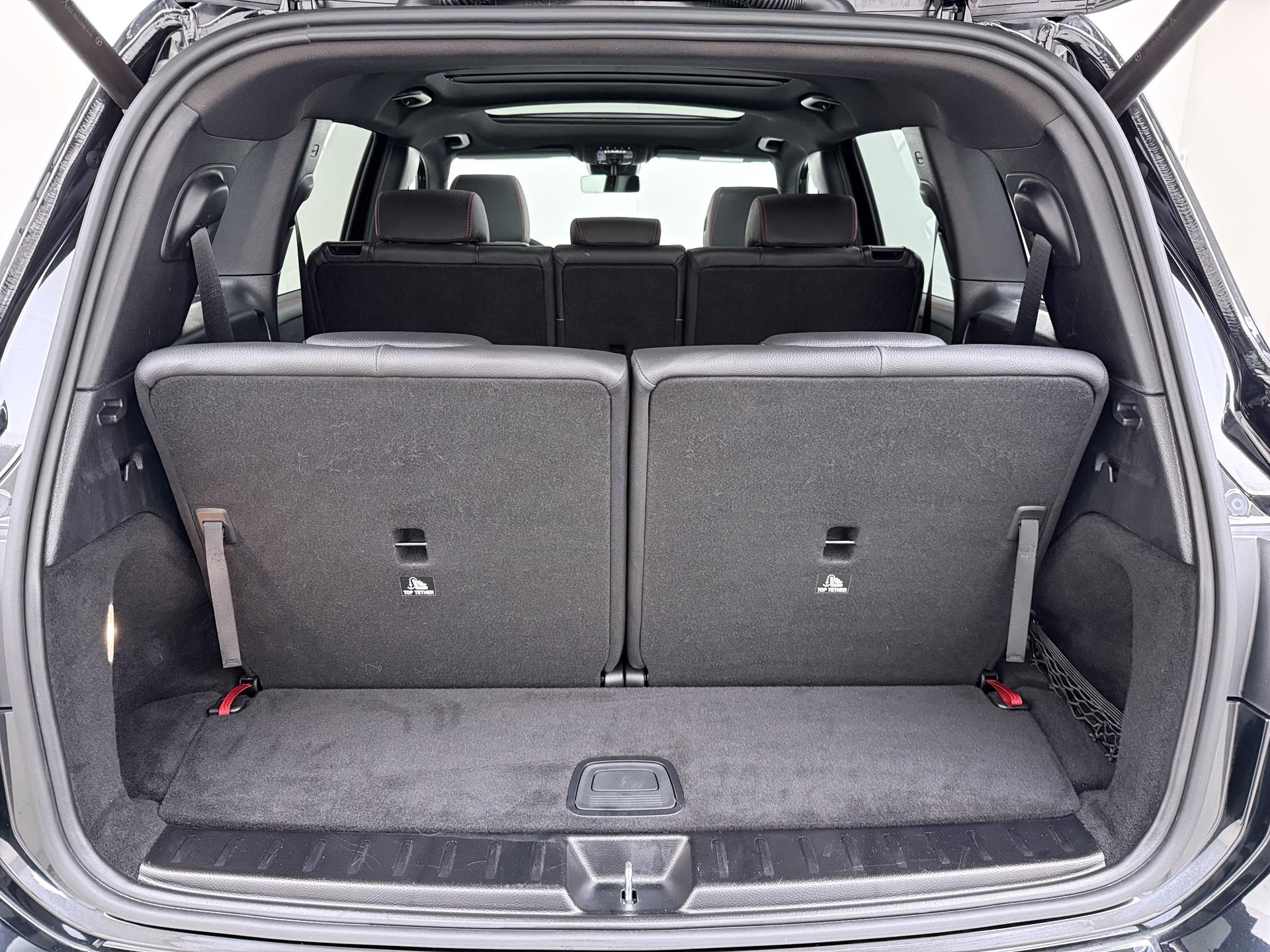 Mercedes-Benz GLB 200 AMG Line Premium 7-persoons 18