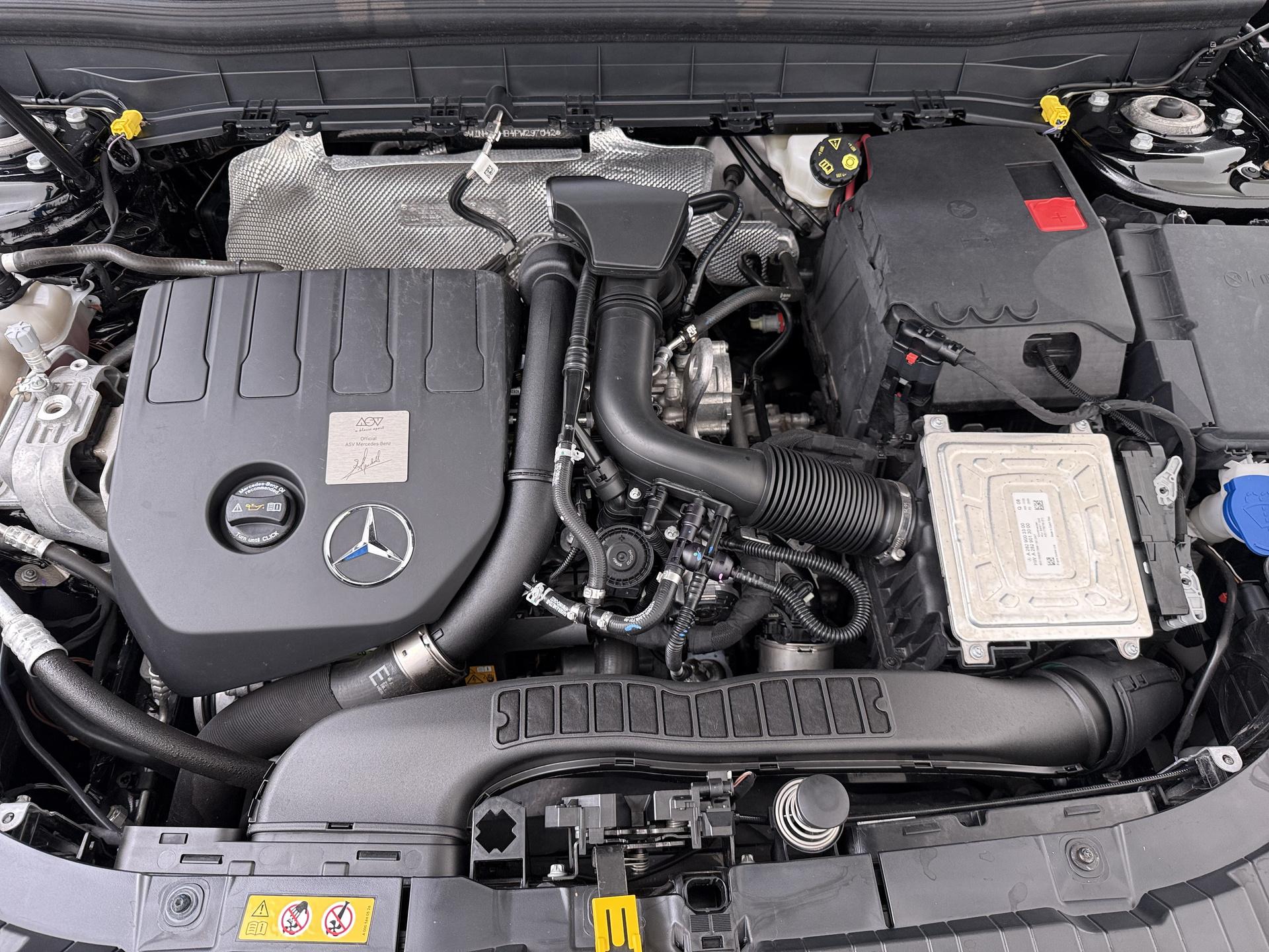Mercedes-Benz GLB 200 AMG Line Premium 7-persoons 24