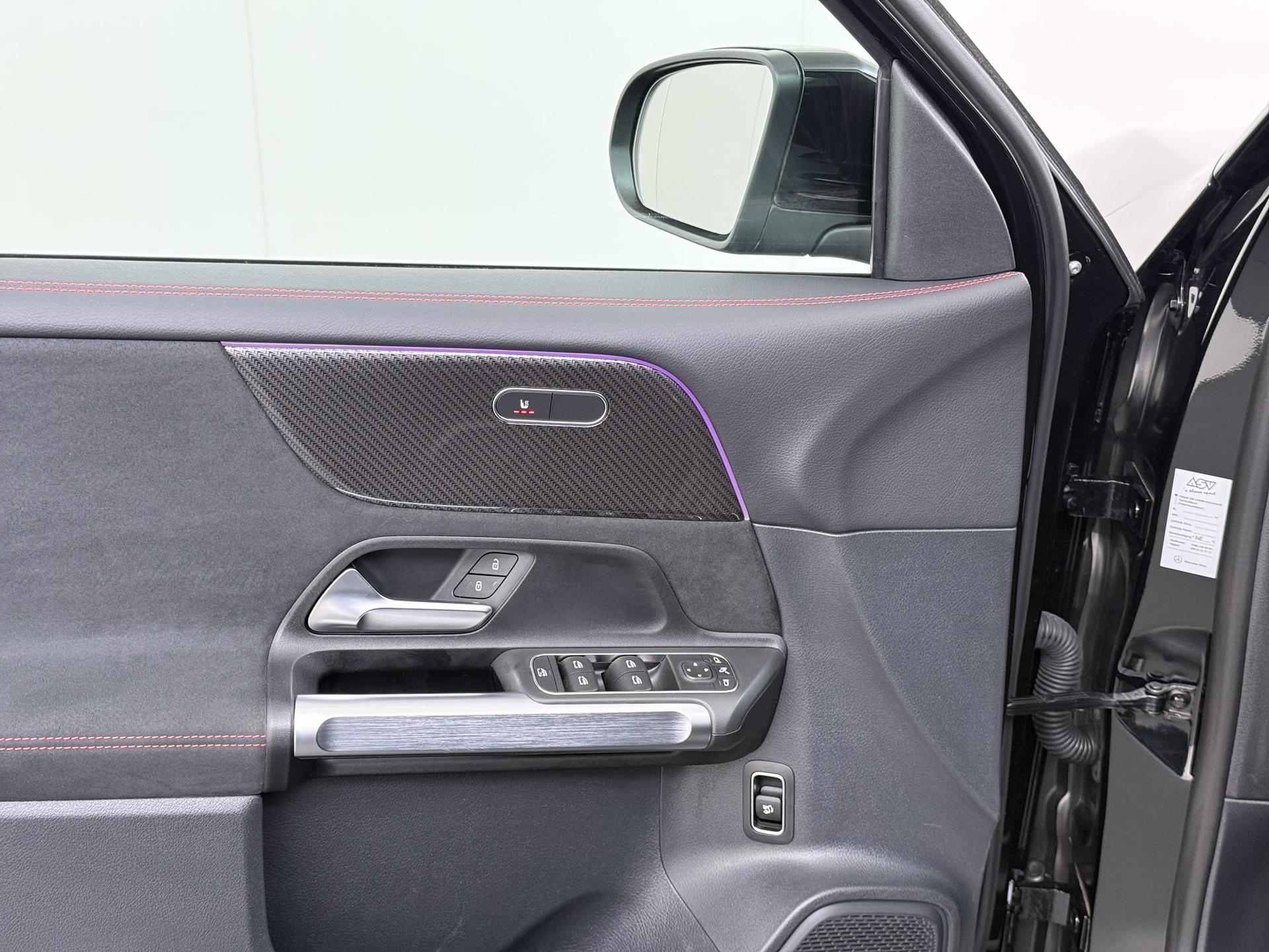Mercedes-Benz GLB 200 AMG Line Premium 7-persoons 25