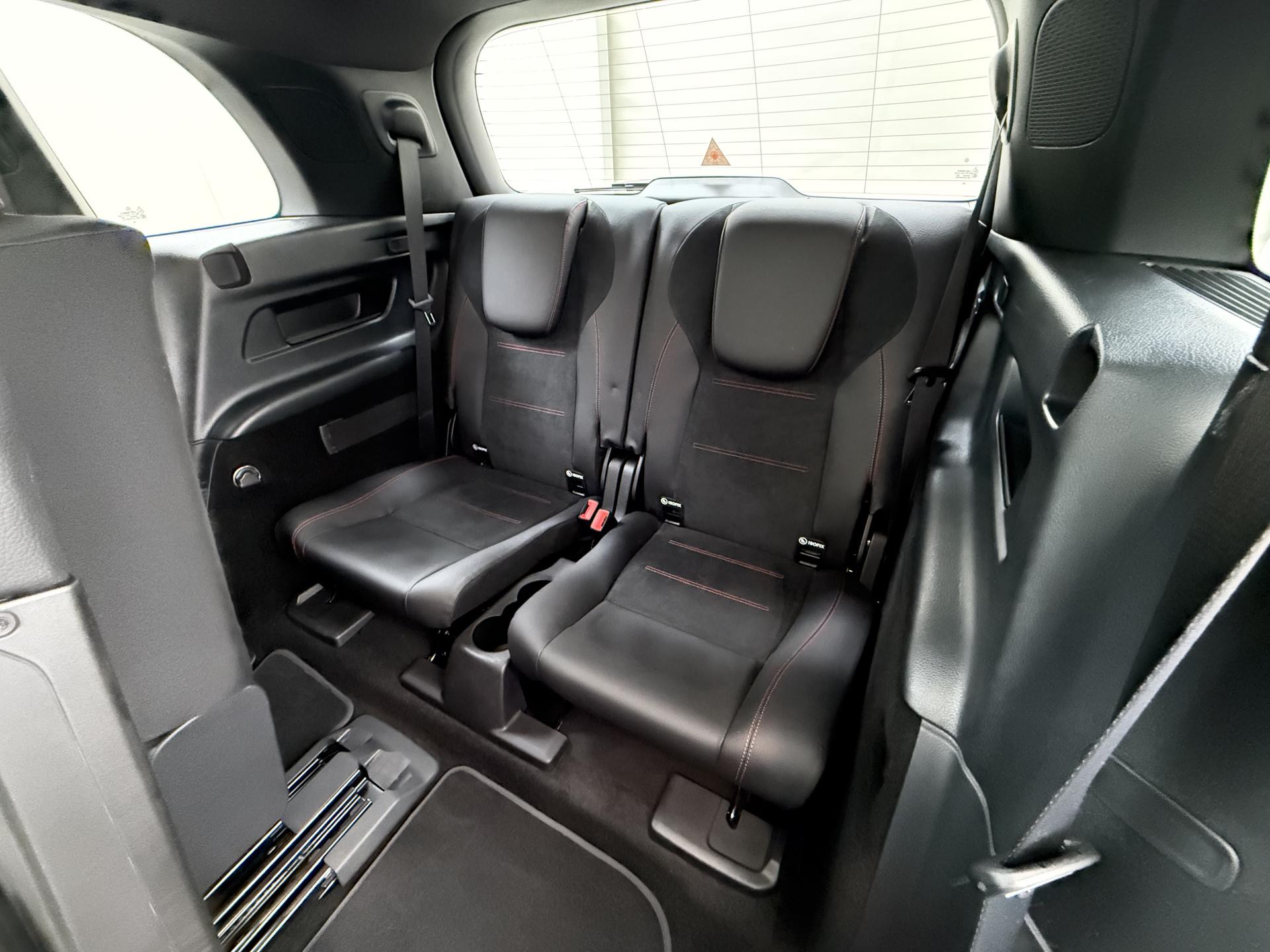 Mercedes-Benz GLB 200 AMG Line Premium 7-persoons 3