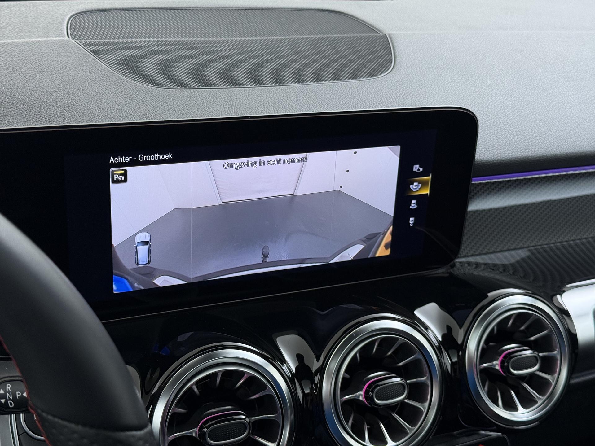Mercedes-Benz GLB 200 AMG Line Premium 7-persoons 9