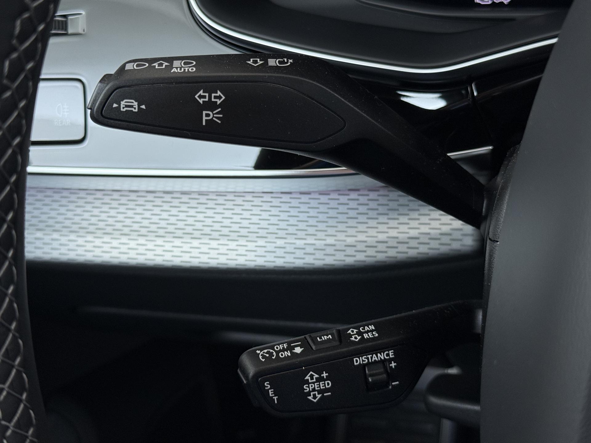 Audi Q8 55 TFSI e quattro Pro Line S 22
