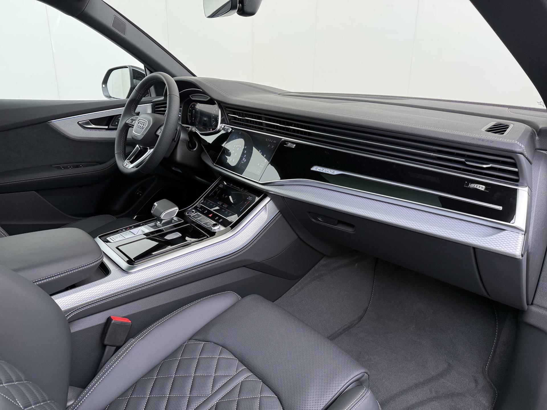 Audi Q8 55 TFSI e quattro Pro Line S 38