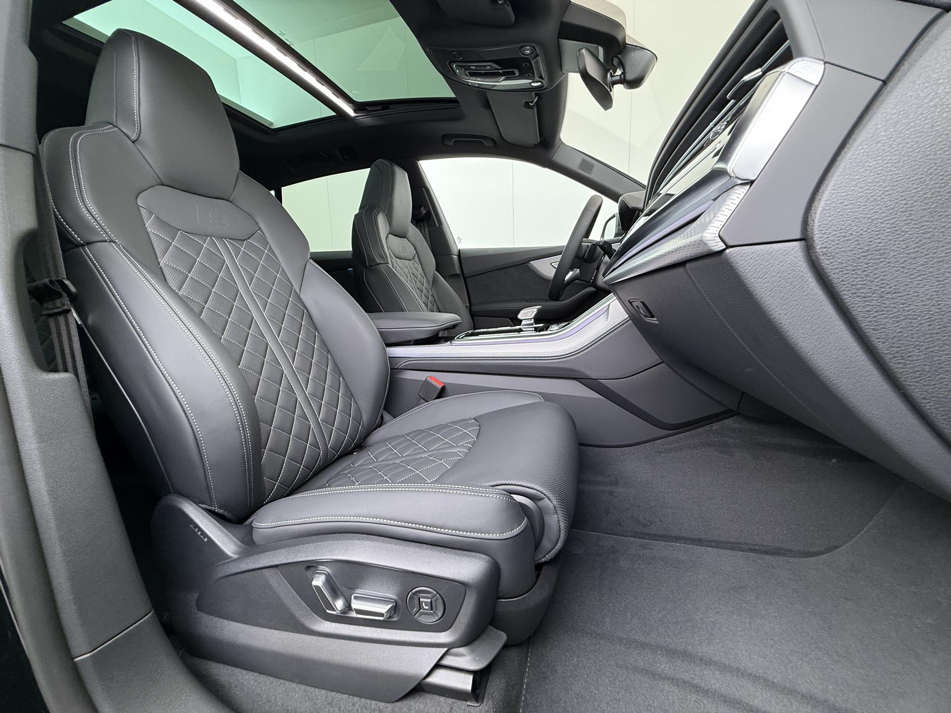 Audi Q8 55 TFSI e quattro Pro Line S 39