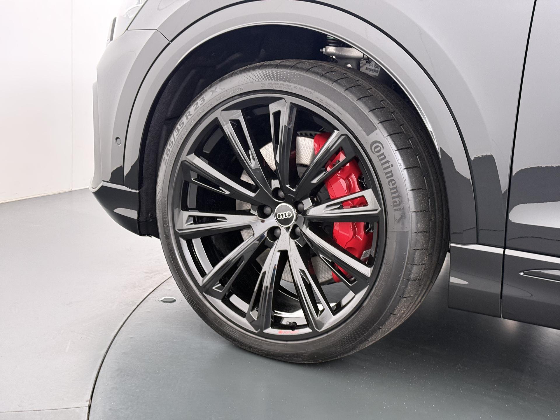 Audi Q8 55 TFSI e quattro Pro Line S 8