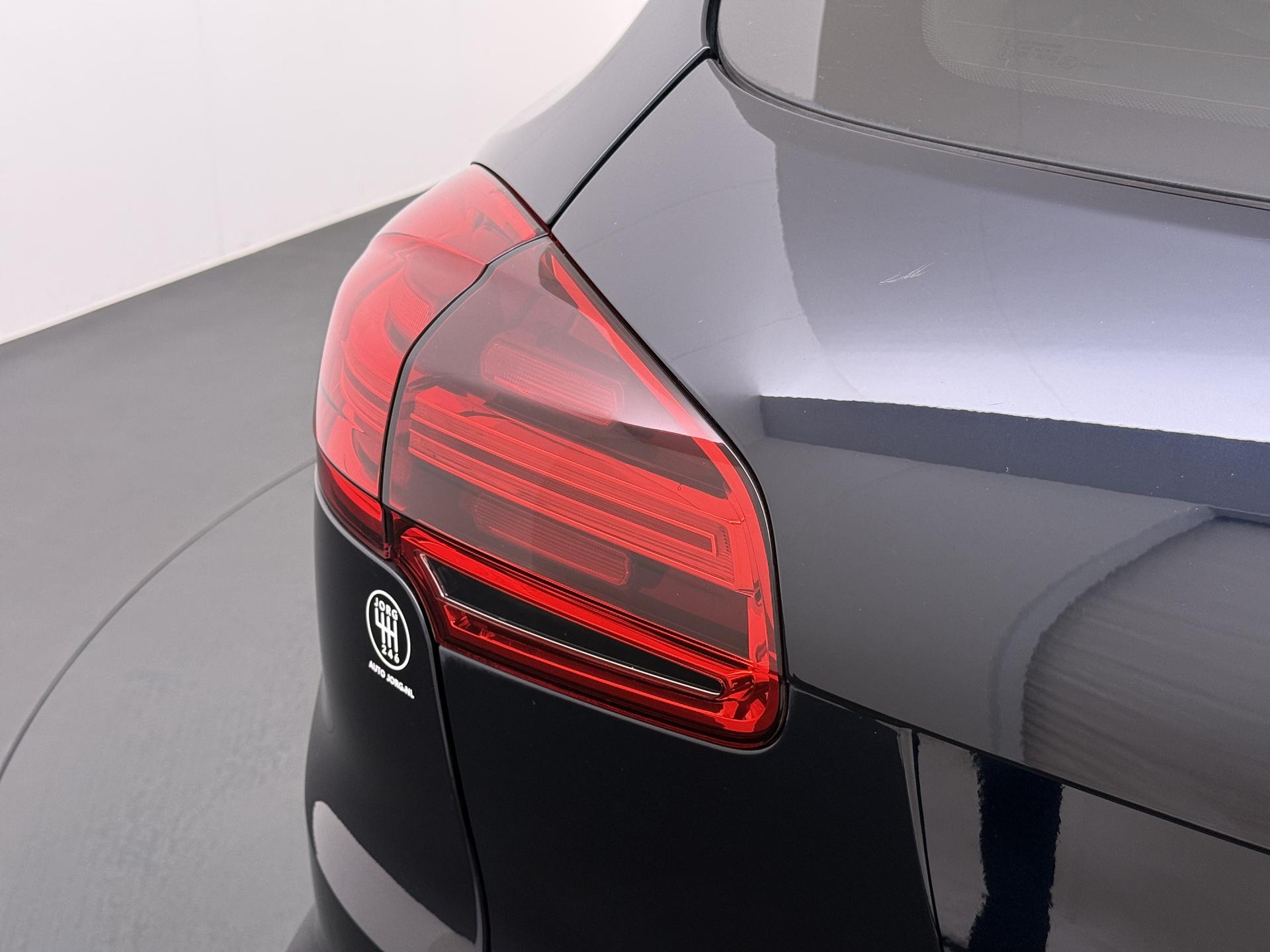 Porsche Cayenne 3.0 S E-Hybrid 12