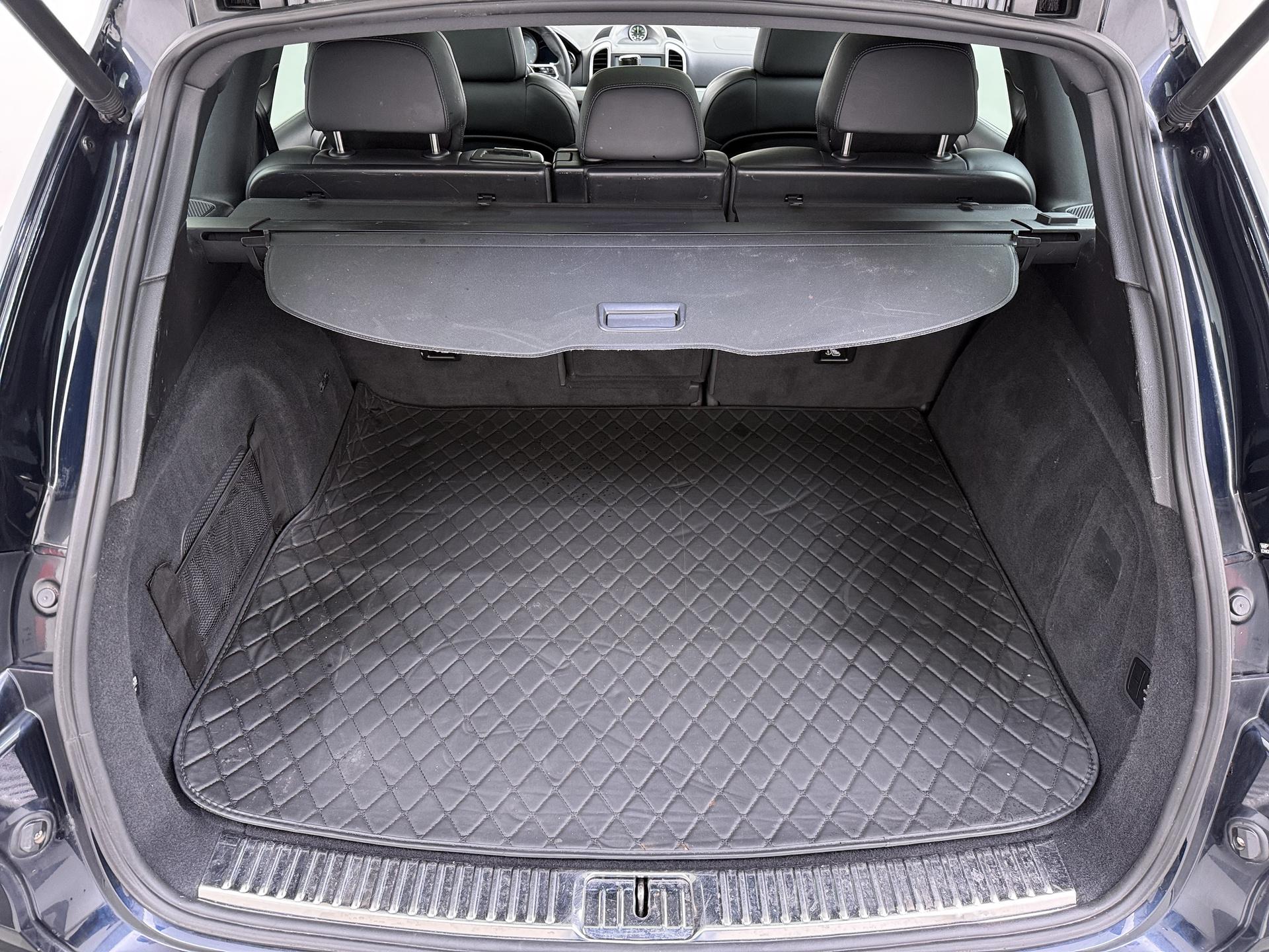 Porsche Cayenne 3.0 S E-Hybrid 16