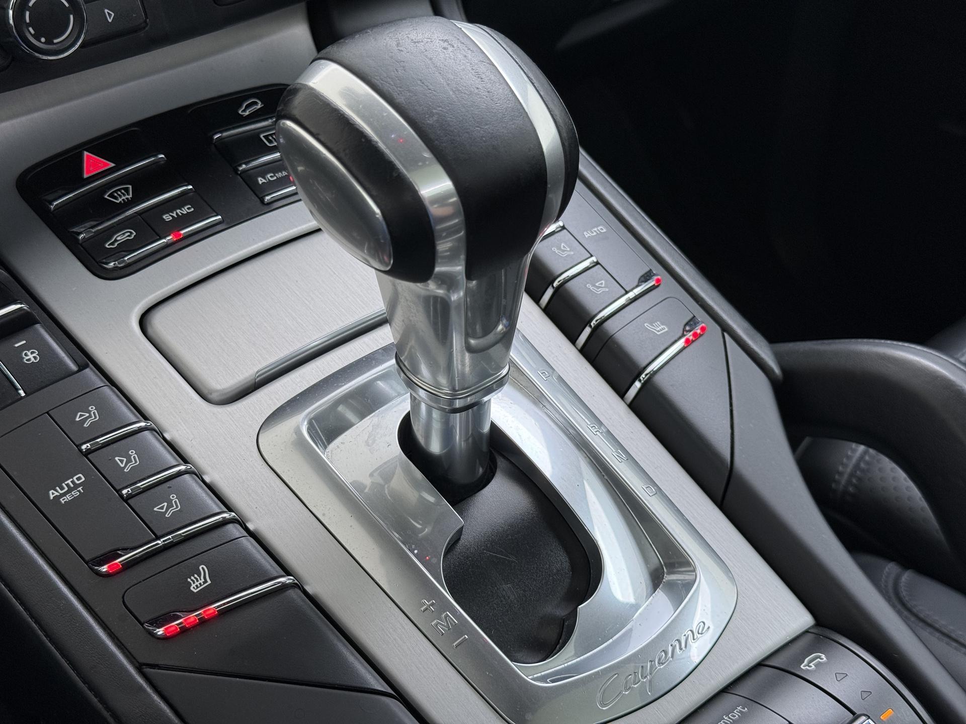 Porsche Cayenne 3.0 S E-Hybrid 36