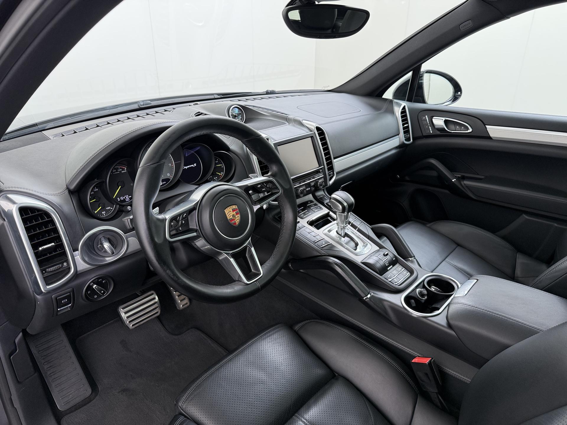 Porsche Cayenne 3.0 S E-Hybrid 5