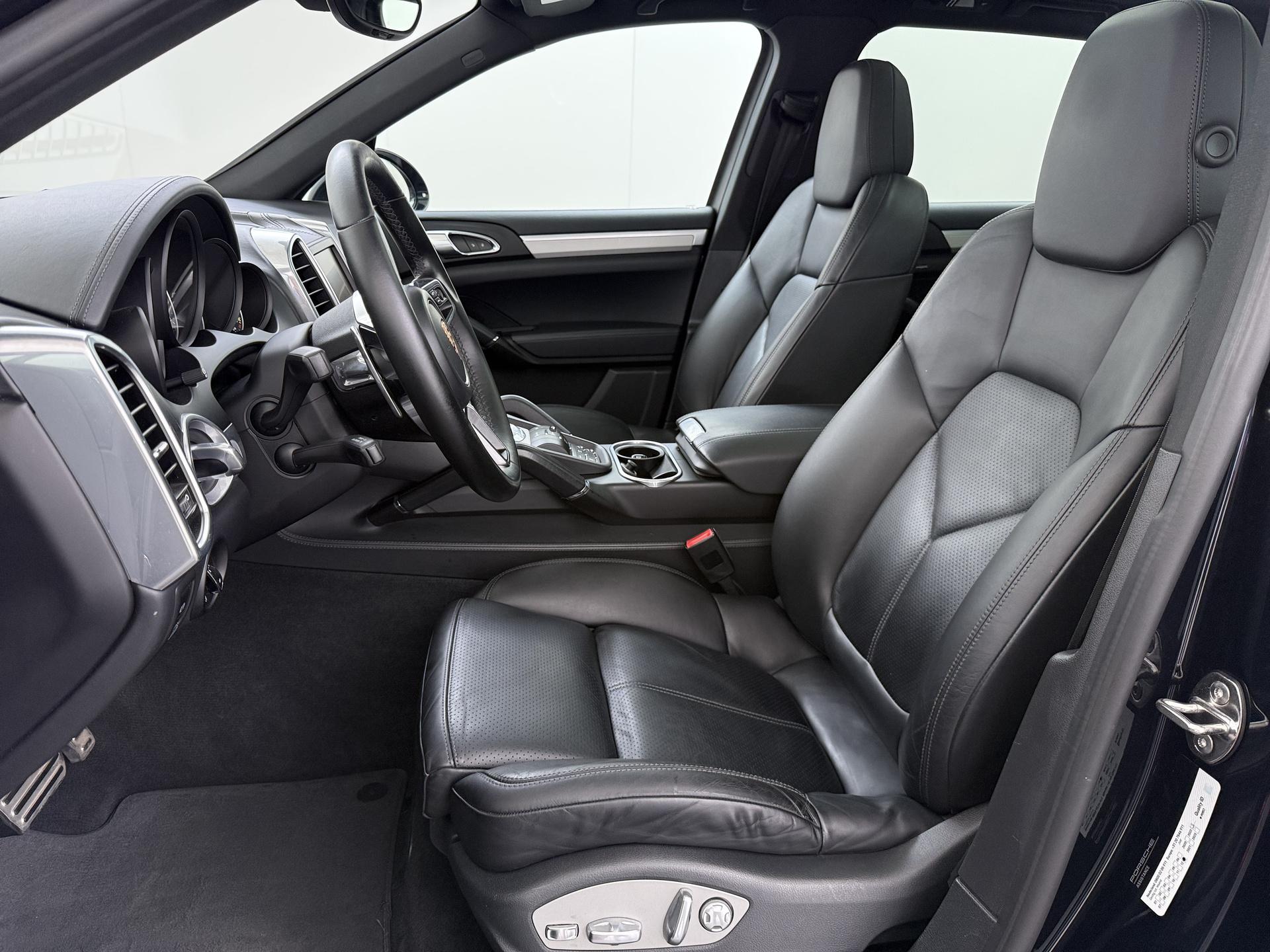 Porsche Cayenne 3.0 S E-Hybrid 6