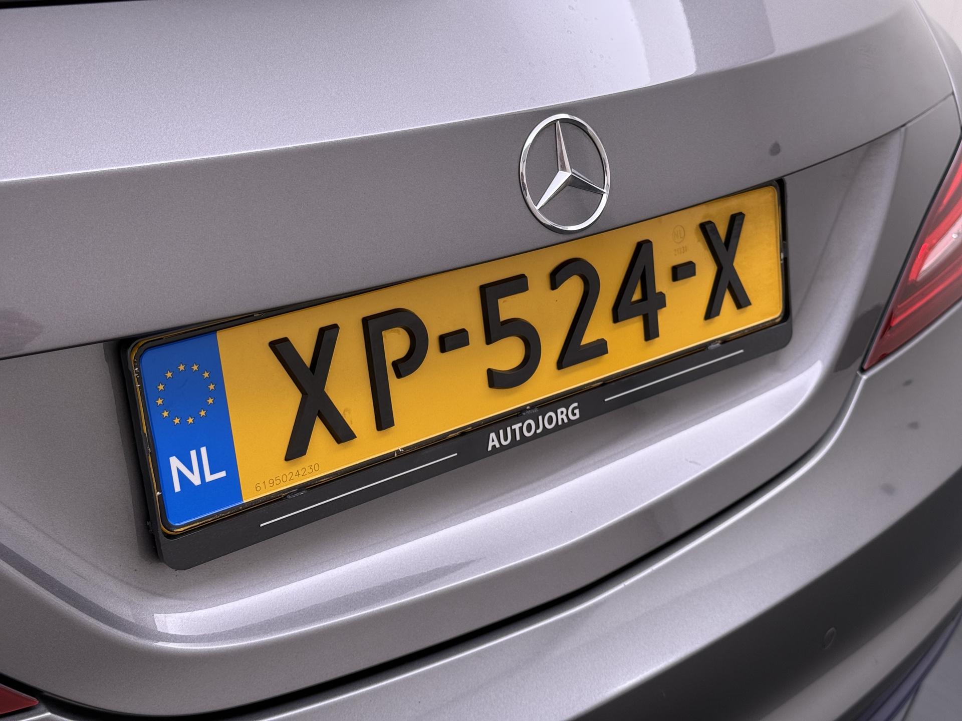 Mercedes-Benz CLA-klasse Shooting Brake 180 Business Solution AMG 14
