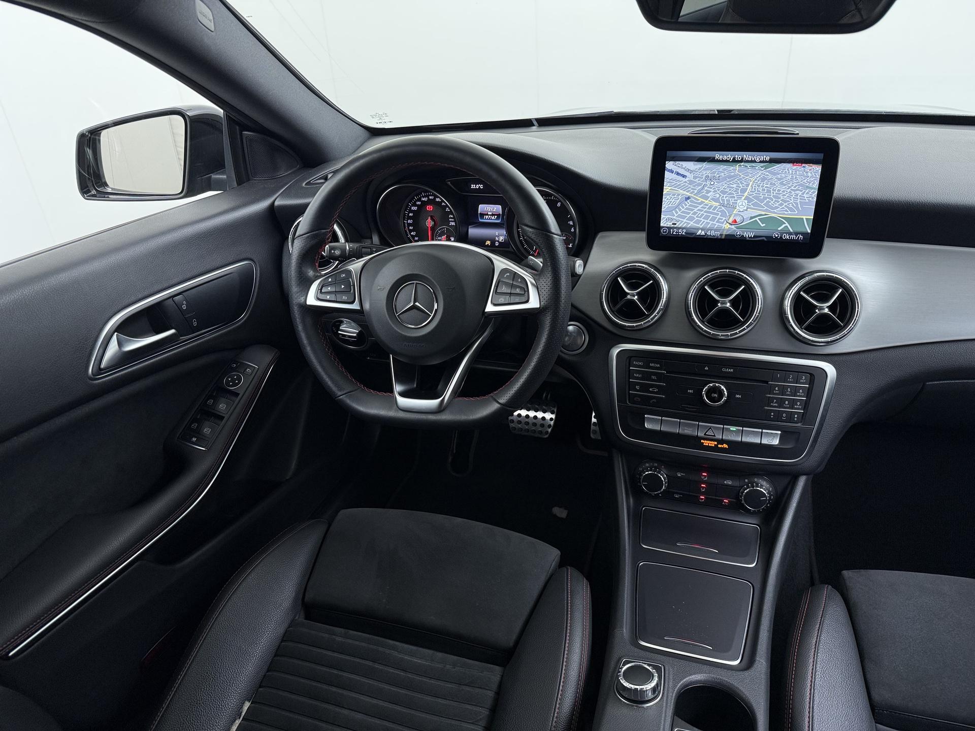 Mercedes-Benz CLA-klasse Shooting Brake 180 Business Solution AMG 21