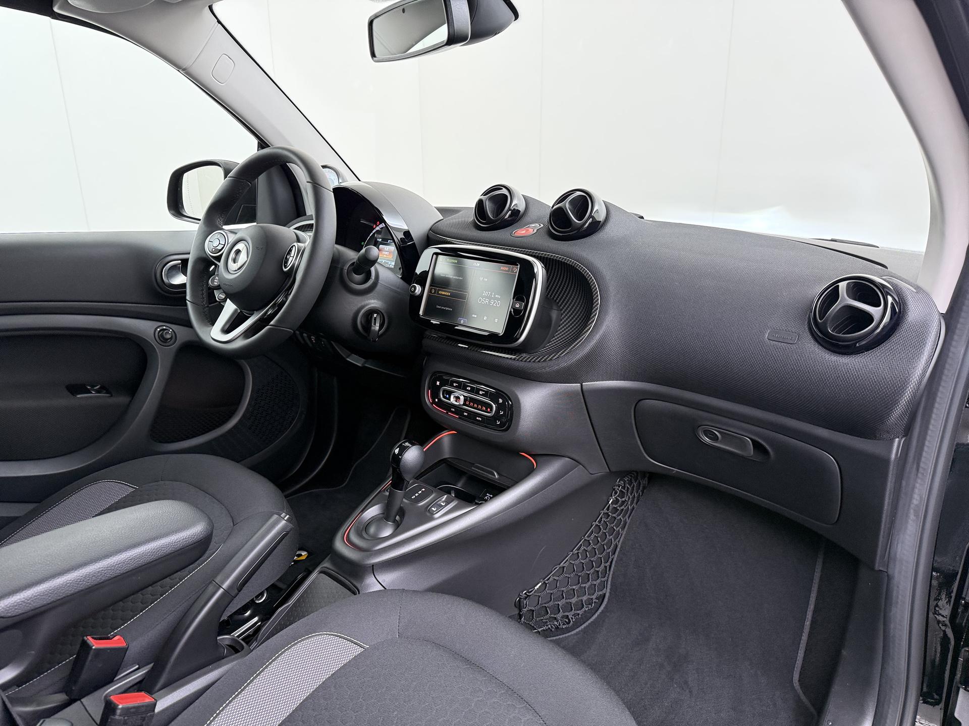 Smart fortwo cabrio EQ Comfort PLUS 18 kWh 33
