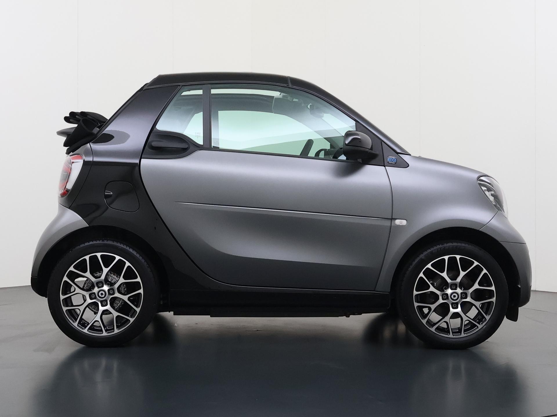 Smart fortwo cabrio EQ Comfort PLUS 18 kWh 5