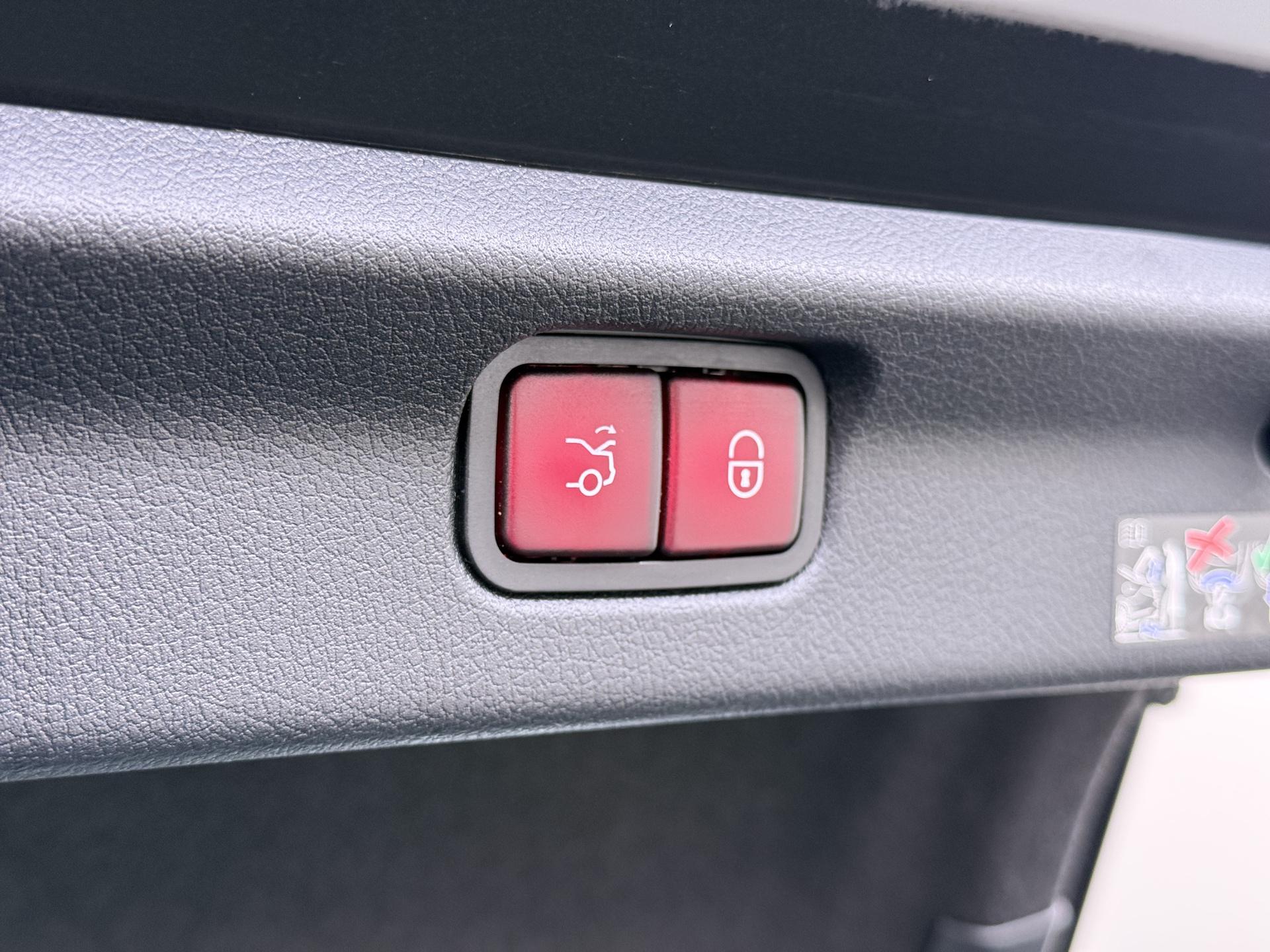 Mercedes-Benz EQE 350+ Business Solution Luxury 96 kWh 14