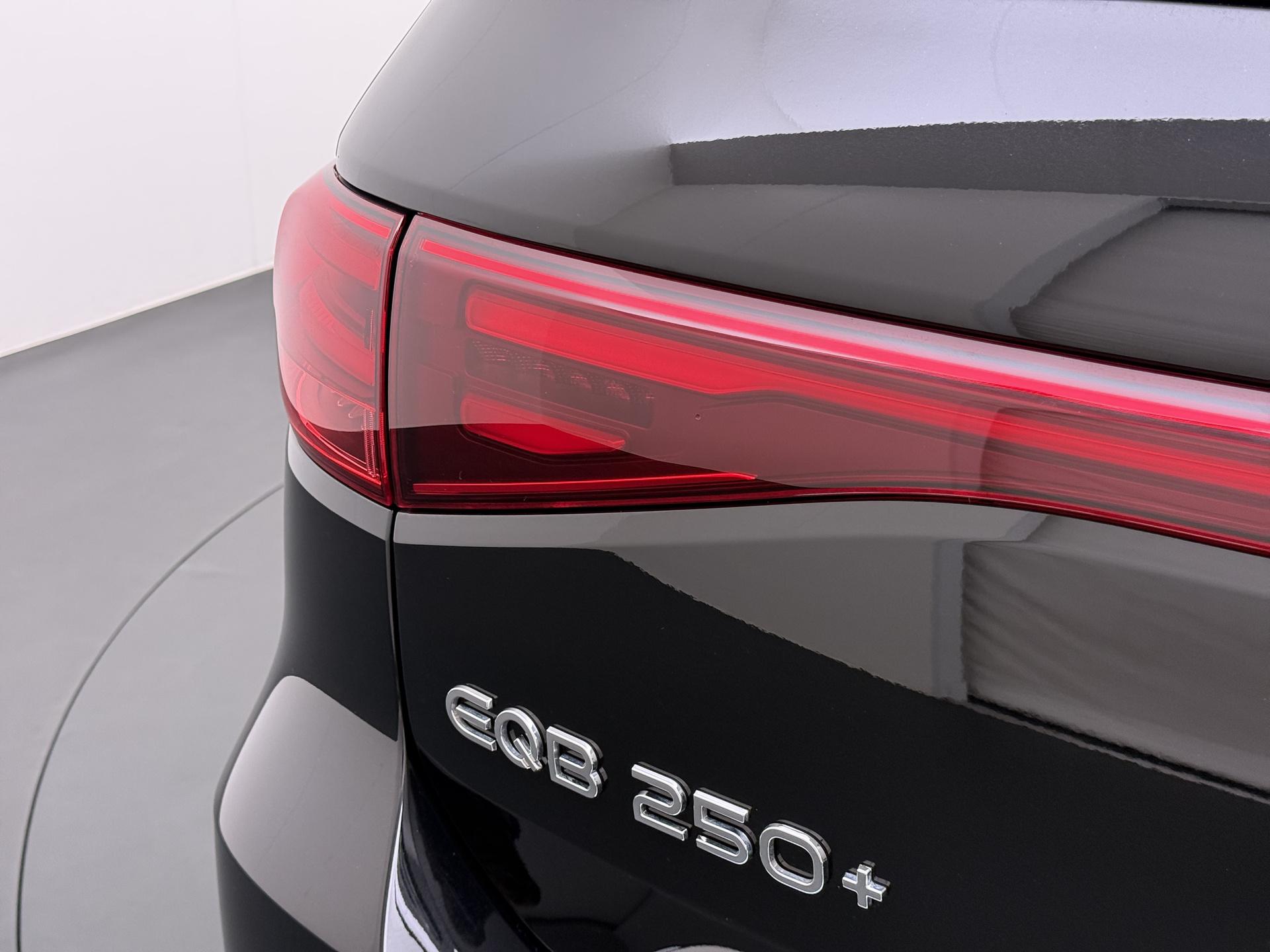 Mercedes-Benz EQB 250+ Business Star Edition 15