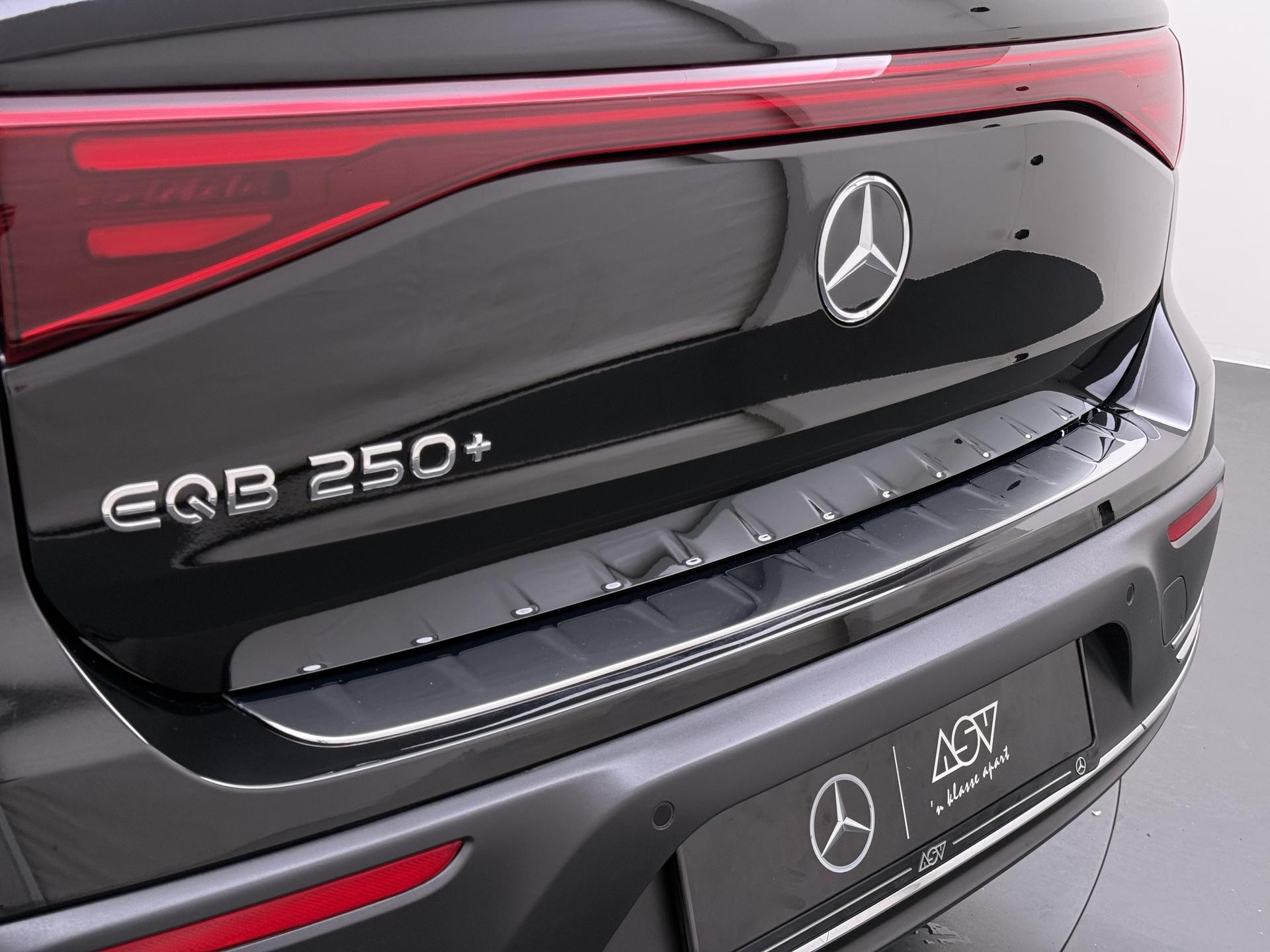 Mercedes-Benz EQB 250+ Business Star Edition 16
