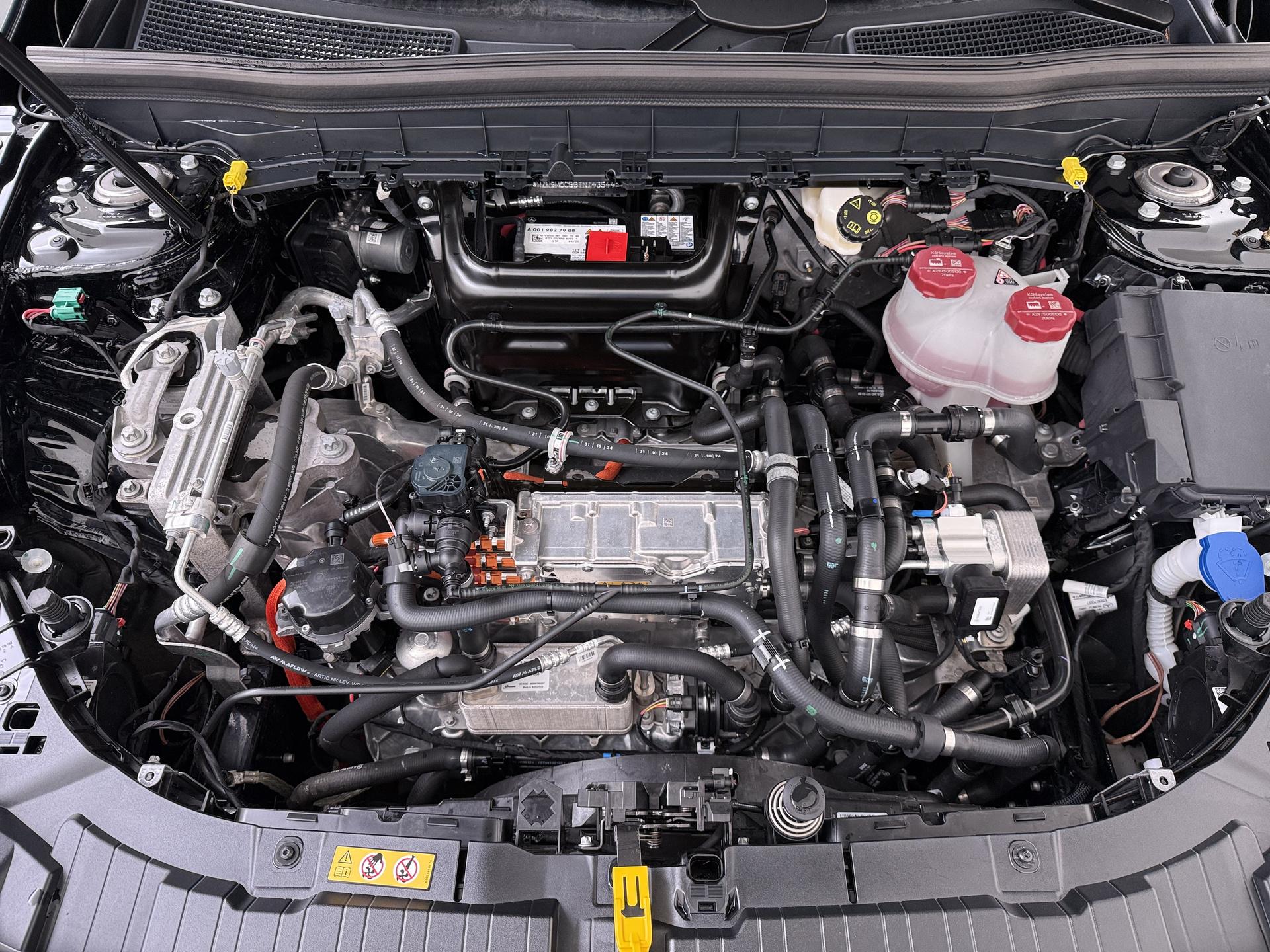 Mercedes-Benz EQB 250+ Business Star Edition 21
