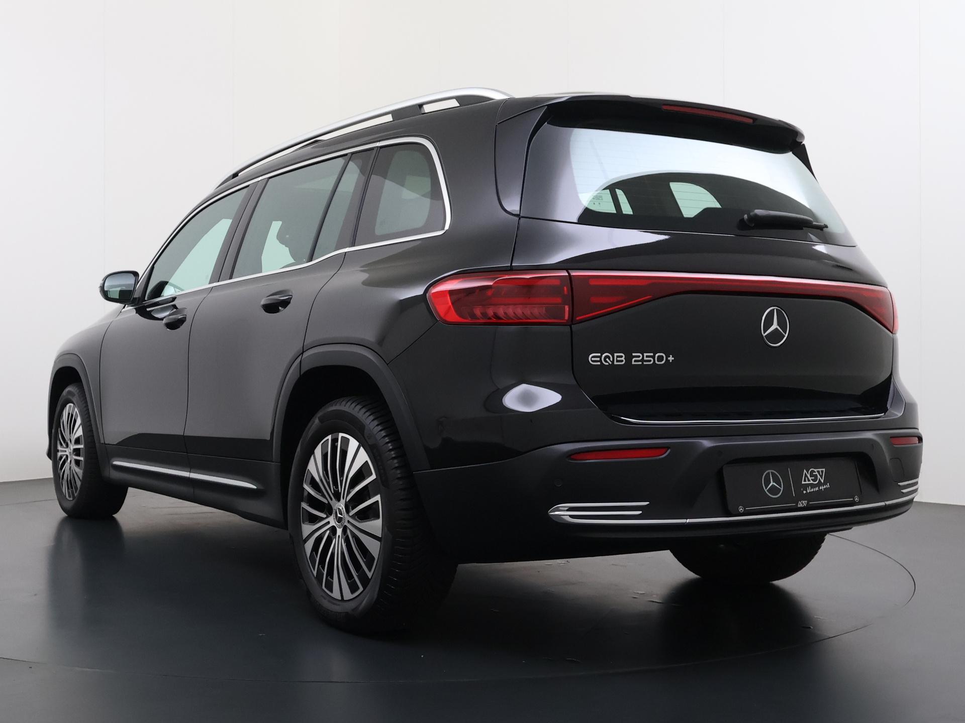 Mercedes-Benz EQB 250+ Business Star Edition 4