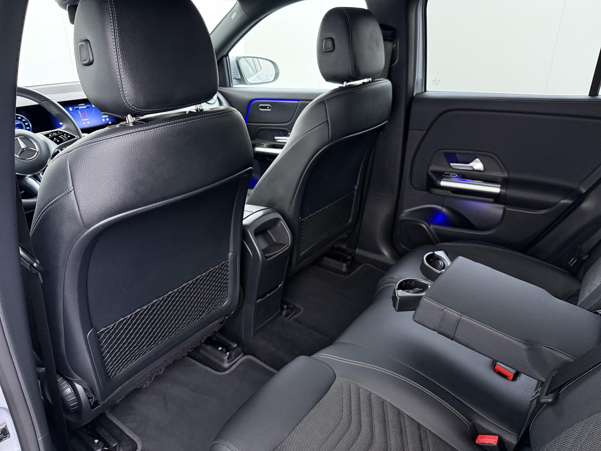Mercedes-Benz EQA 250 Business Line 23