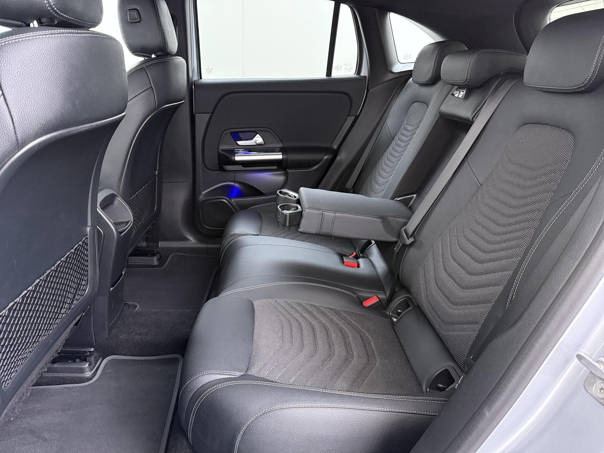 Mercedes-Benz EQA 250 Business Line 24
