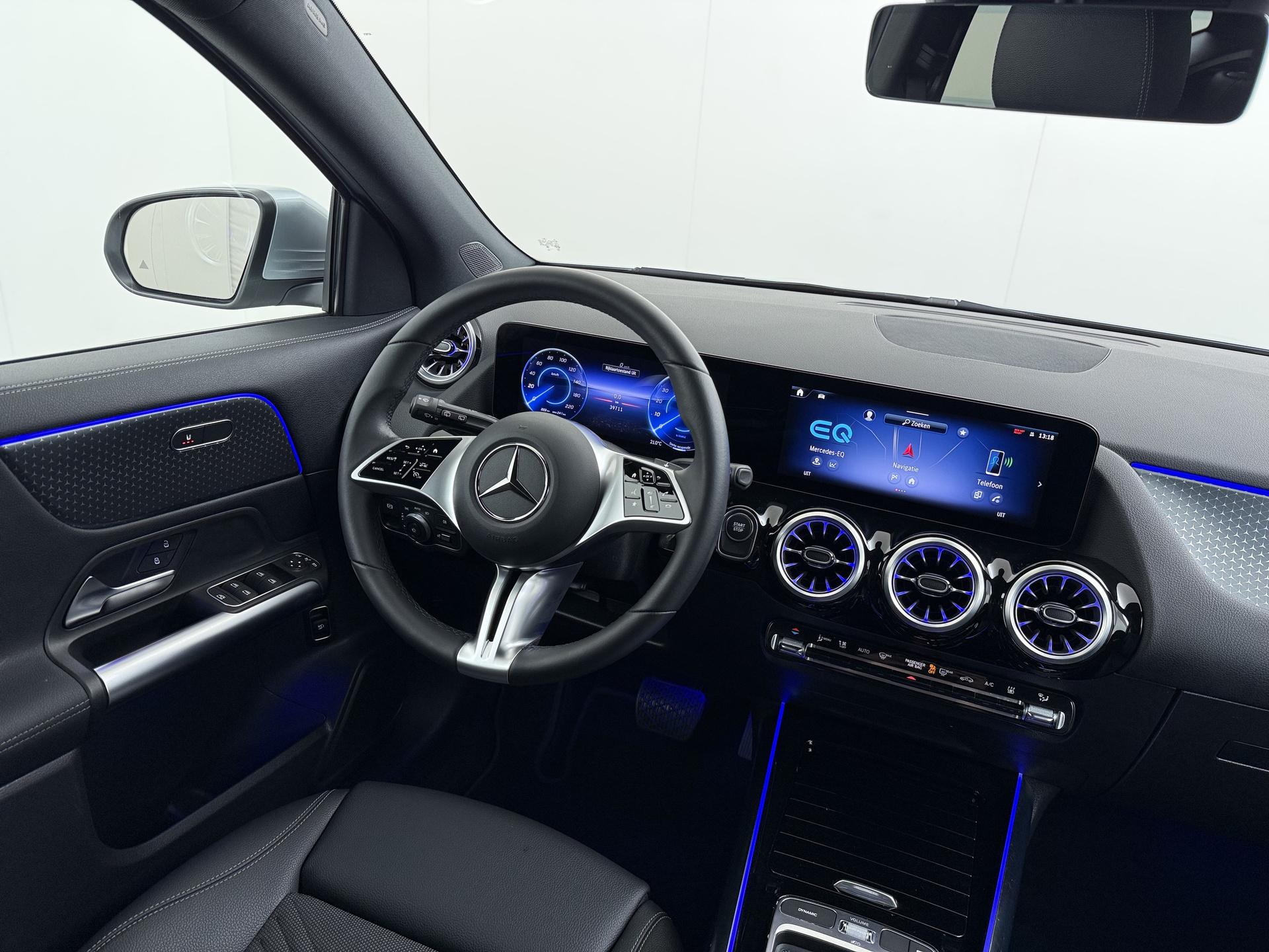 Mercedes-Benz EQA 250 Business Line 26