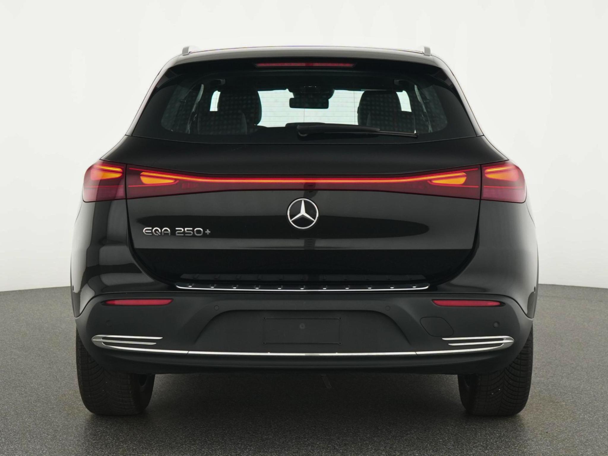 Mercedes-Benz EQA 250+ Business Star Edition 11