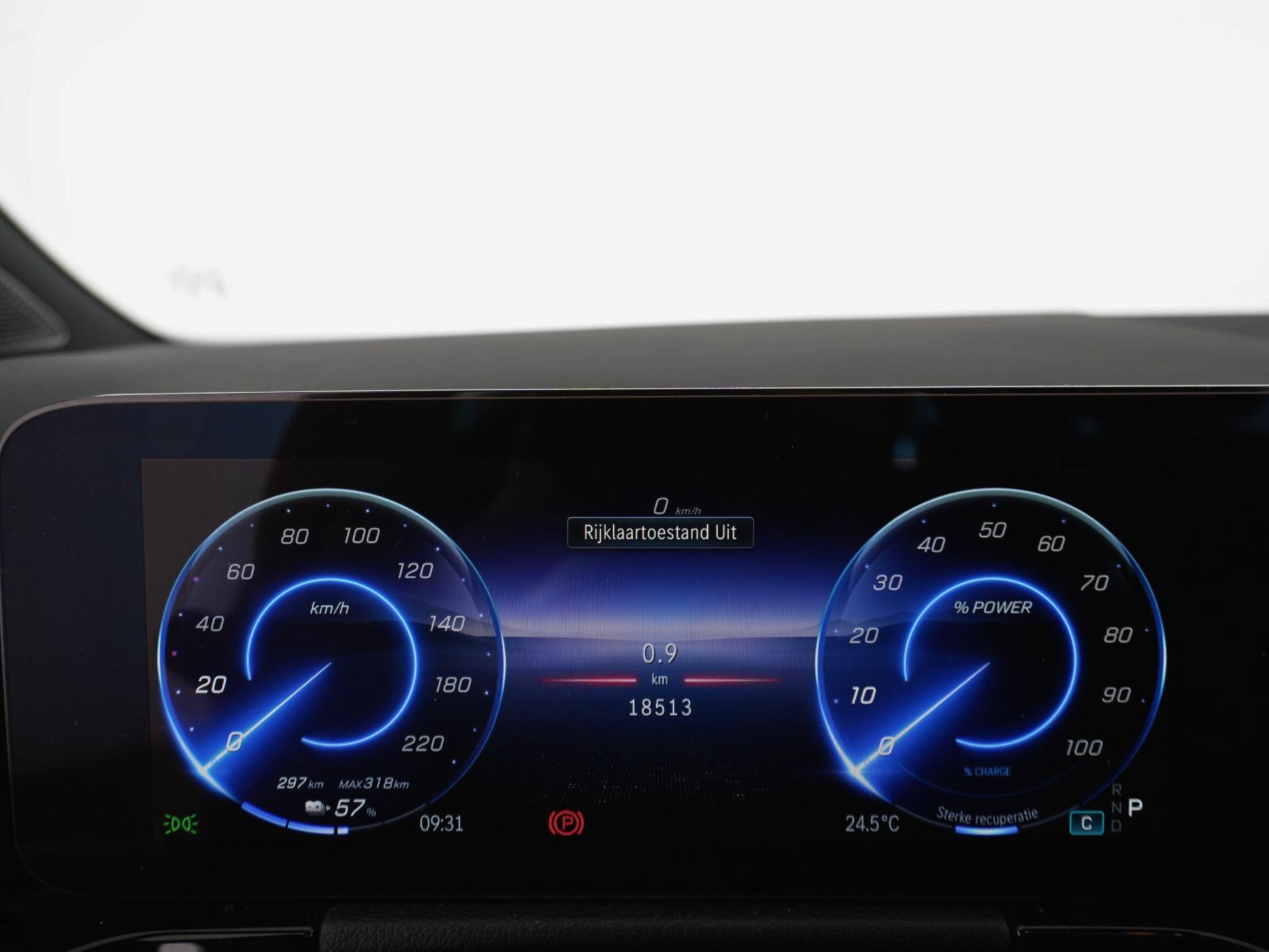 Mercedes-Benz EQA 250+ Business Star Edition 5