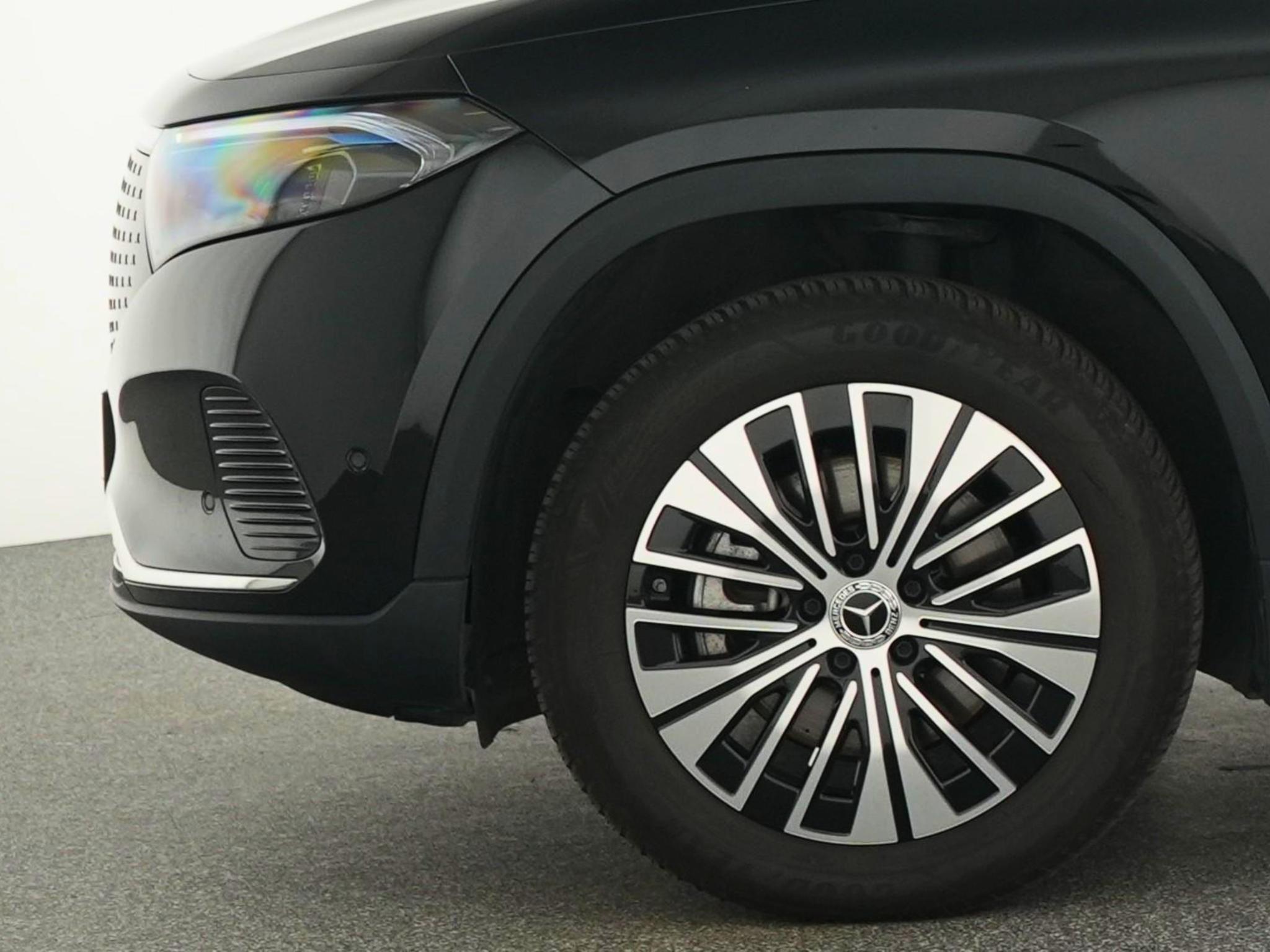 Mercedes-Benz EQA 250+ Business Star Edition 9