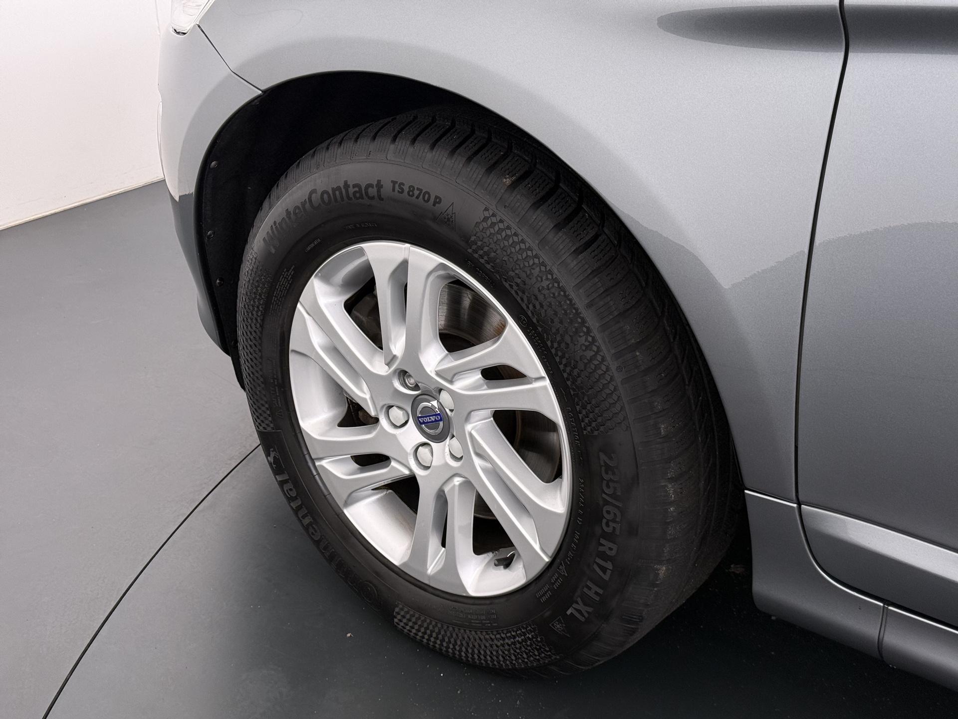 Volvo XC60 2.0 D3 FWD Summum 13