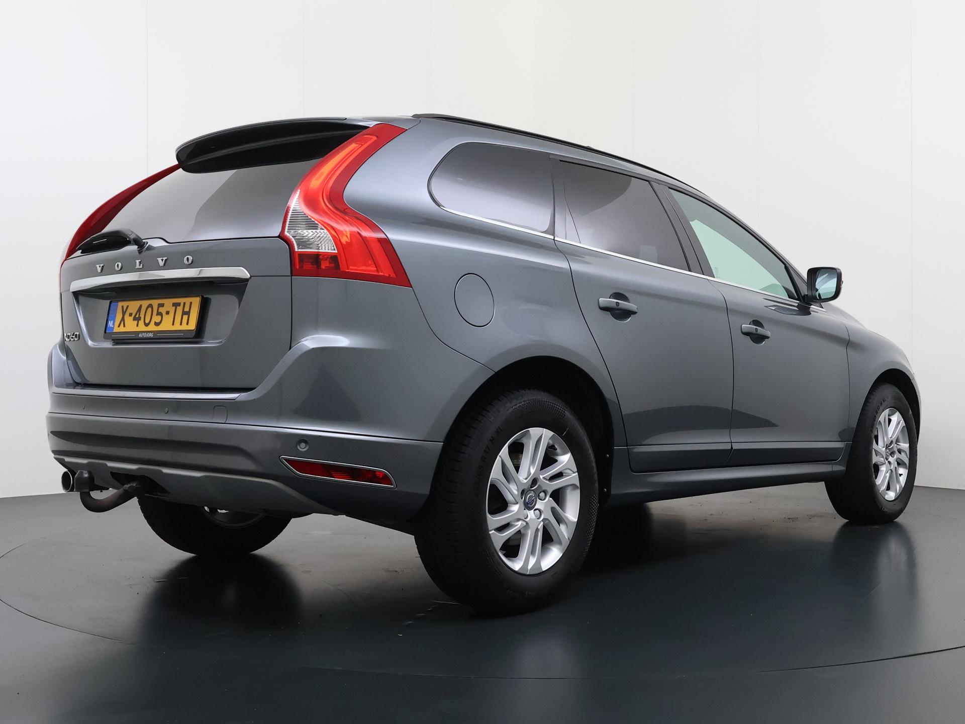 Volvo XC60 2.0 D3 FWD Summum 2