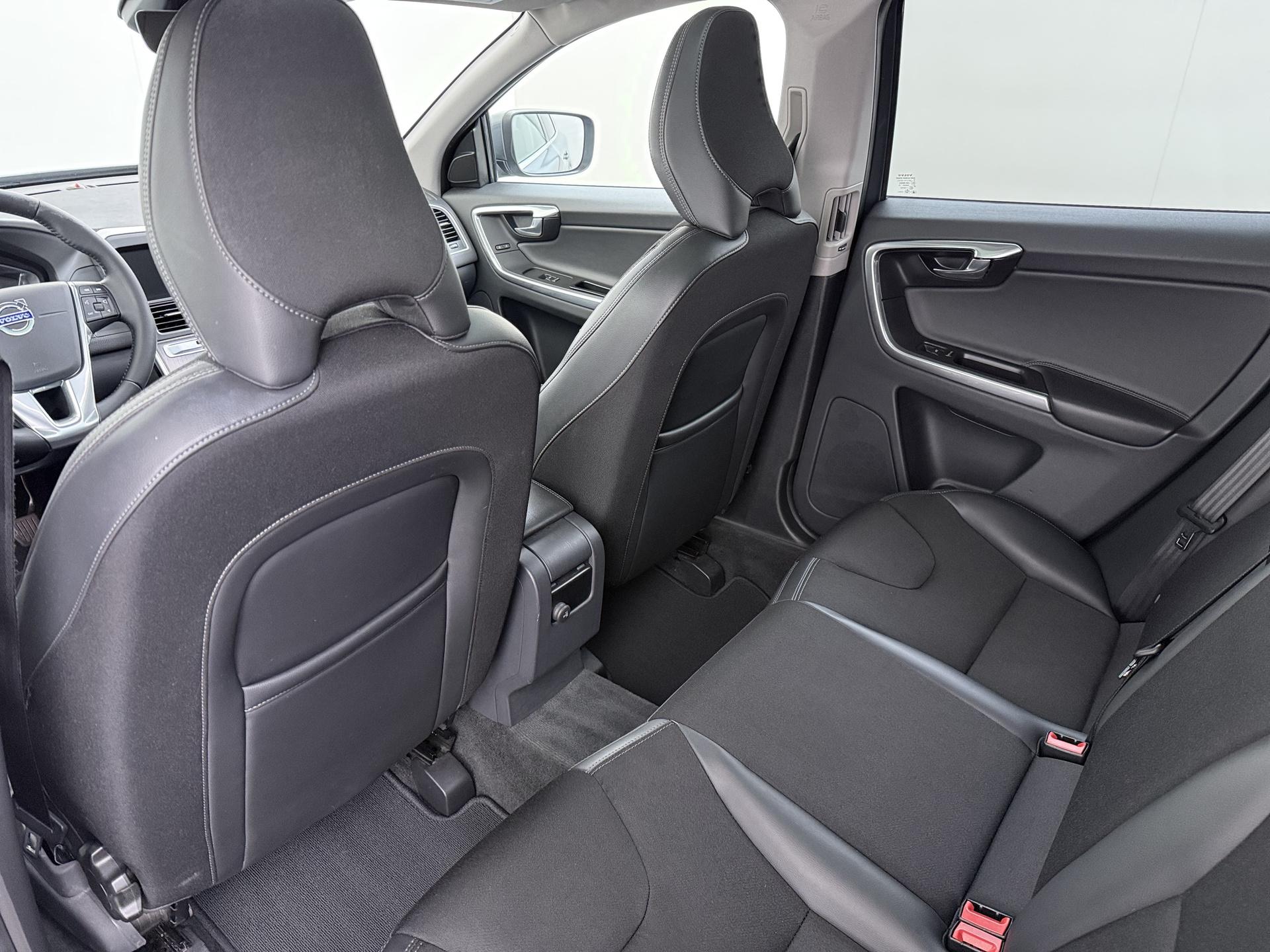 Volvo XC60 2.0 D3 FWD Summum 20
