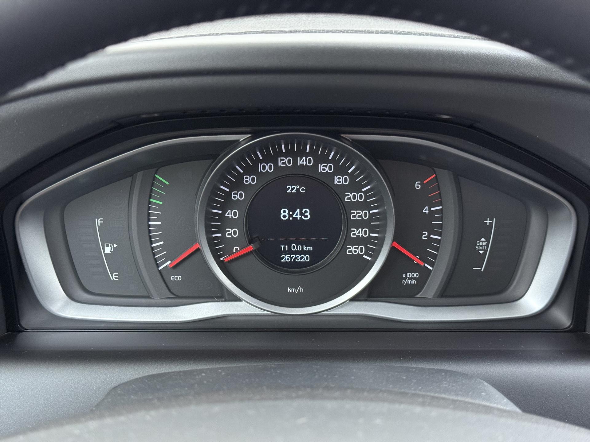 Volvo XC60 2.0 D3 FWD Summum 7