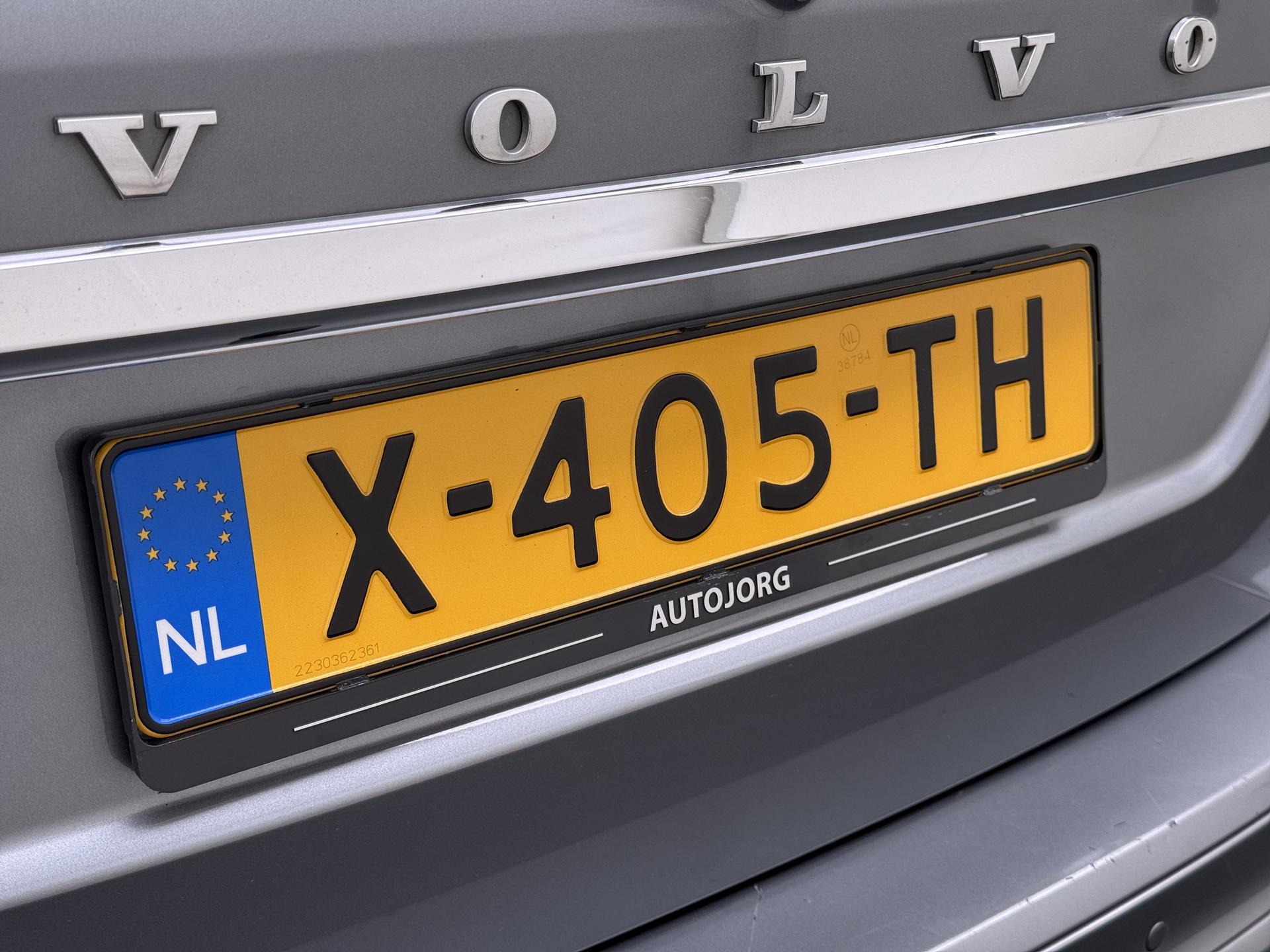 Volvo XC60 2.0 D3 FWD Summum 9