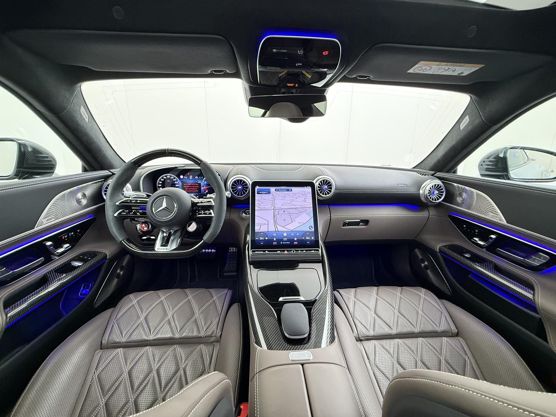 Mercedes-Benz AMG GT AMG 63 4MATIC+ 28